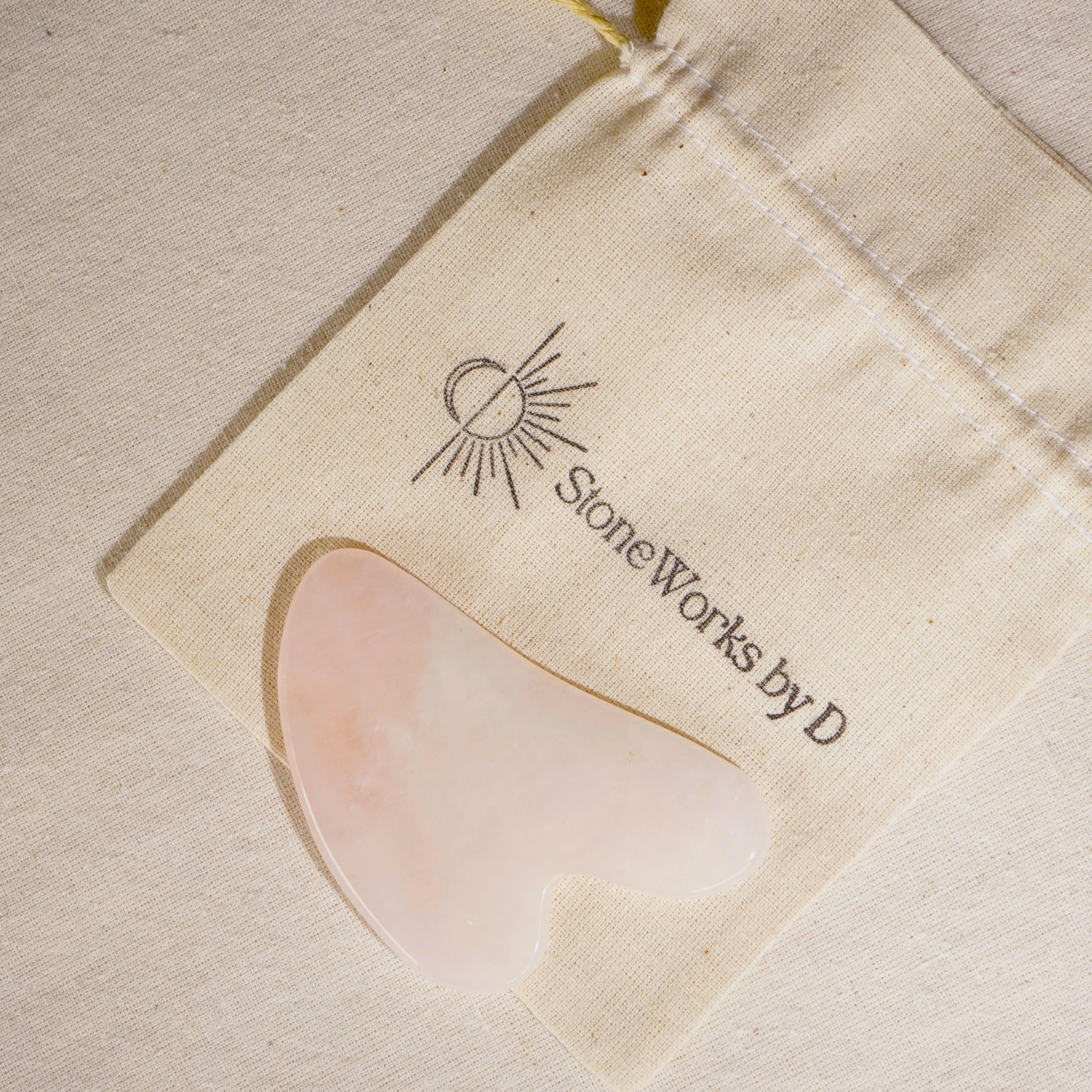 💗 Pembe Kuvars Gua Sha