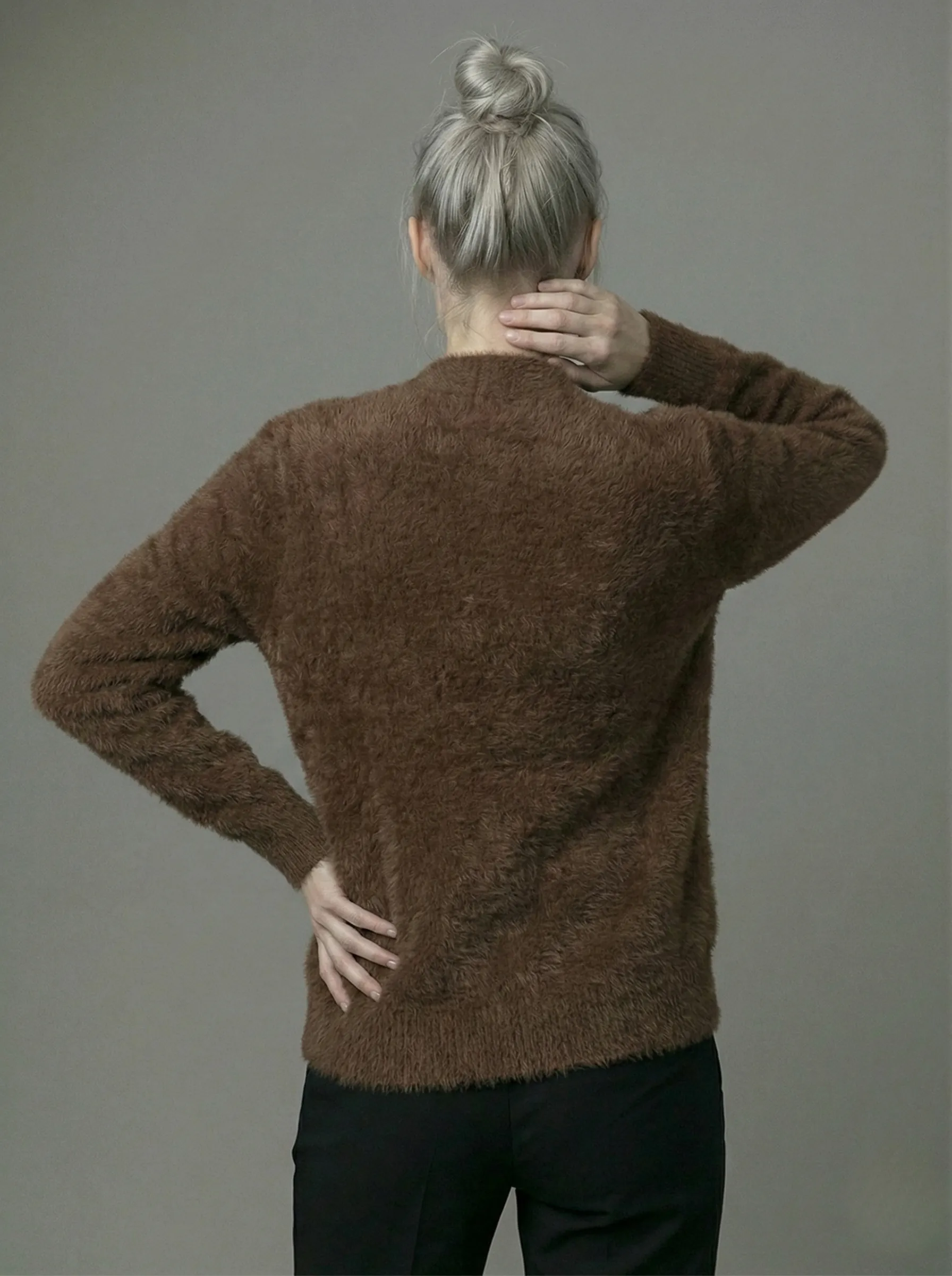 Düğme Detaylı Yumoş Sakallı Hırka - Kahverengi