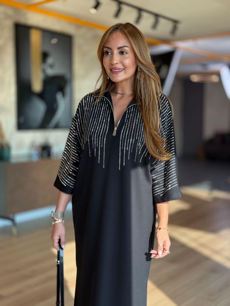 Omuz Taş Detaylı Fermuarlı Elbise