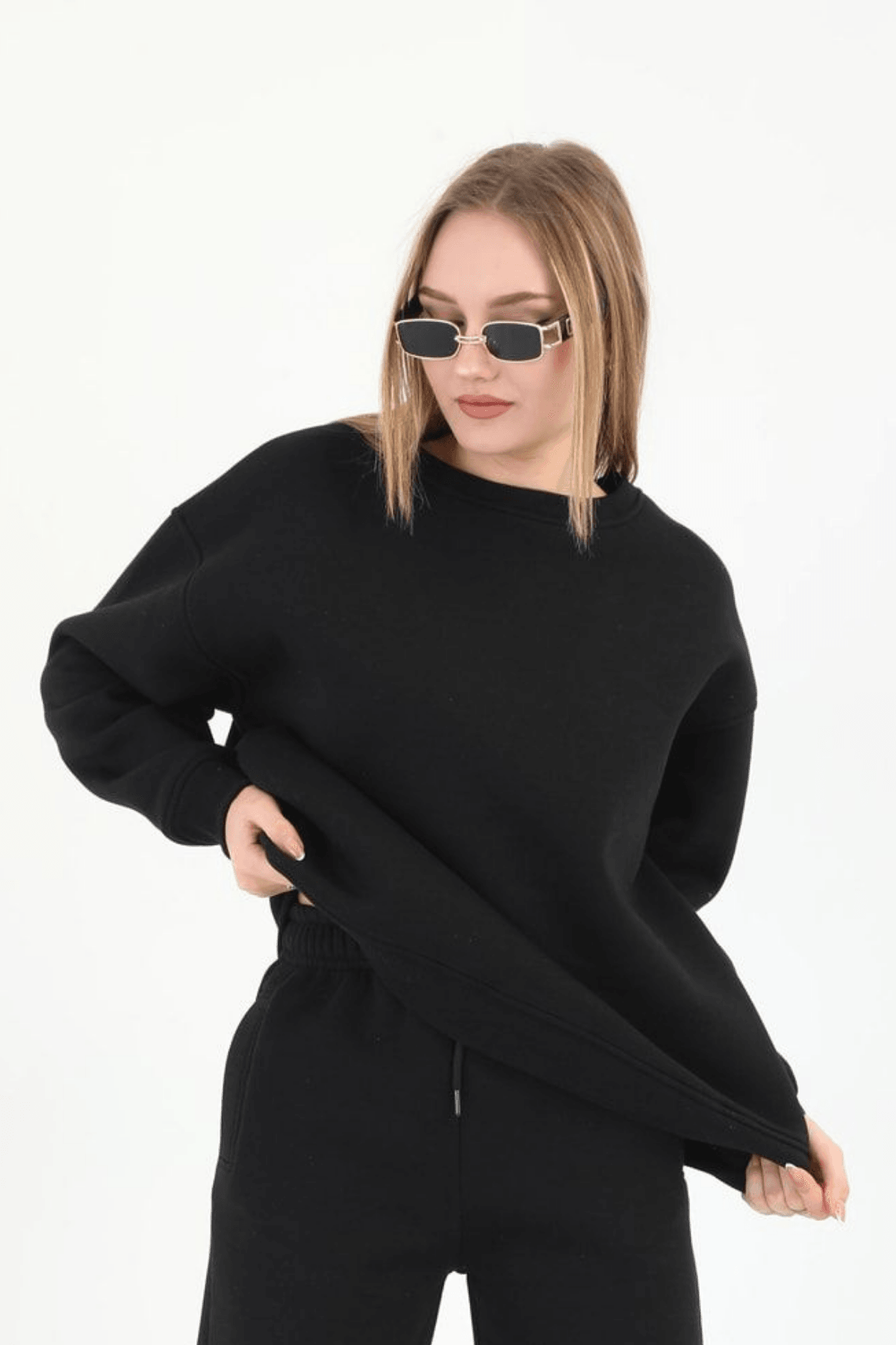 Kadın Siyah Bisiklet Yaka Oversize Sweatshirt image