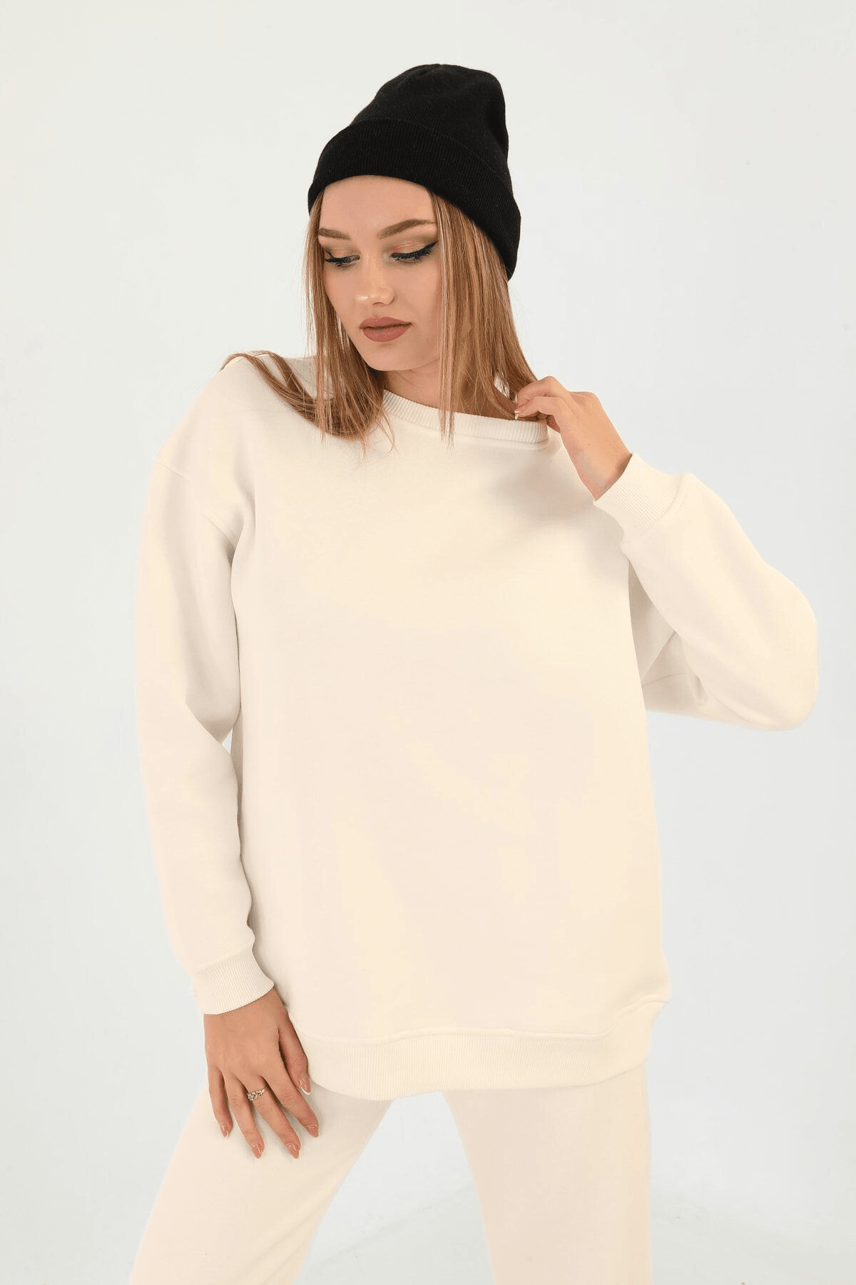 Kadın Bej Bisiklet Yaka Oversize Sweatshirt