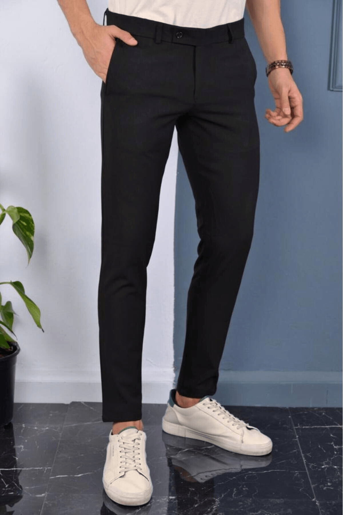 Slim-fit Riklalı dar kesim pantolon Siyah image