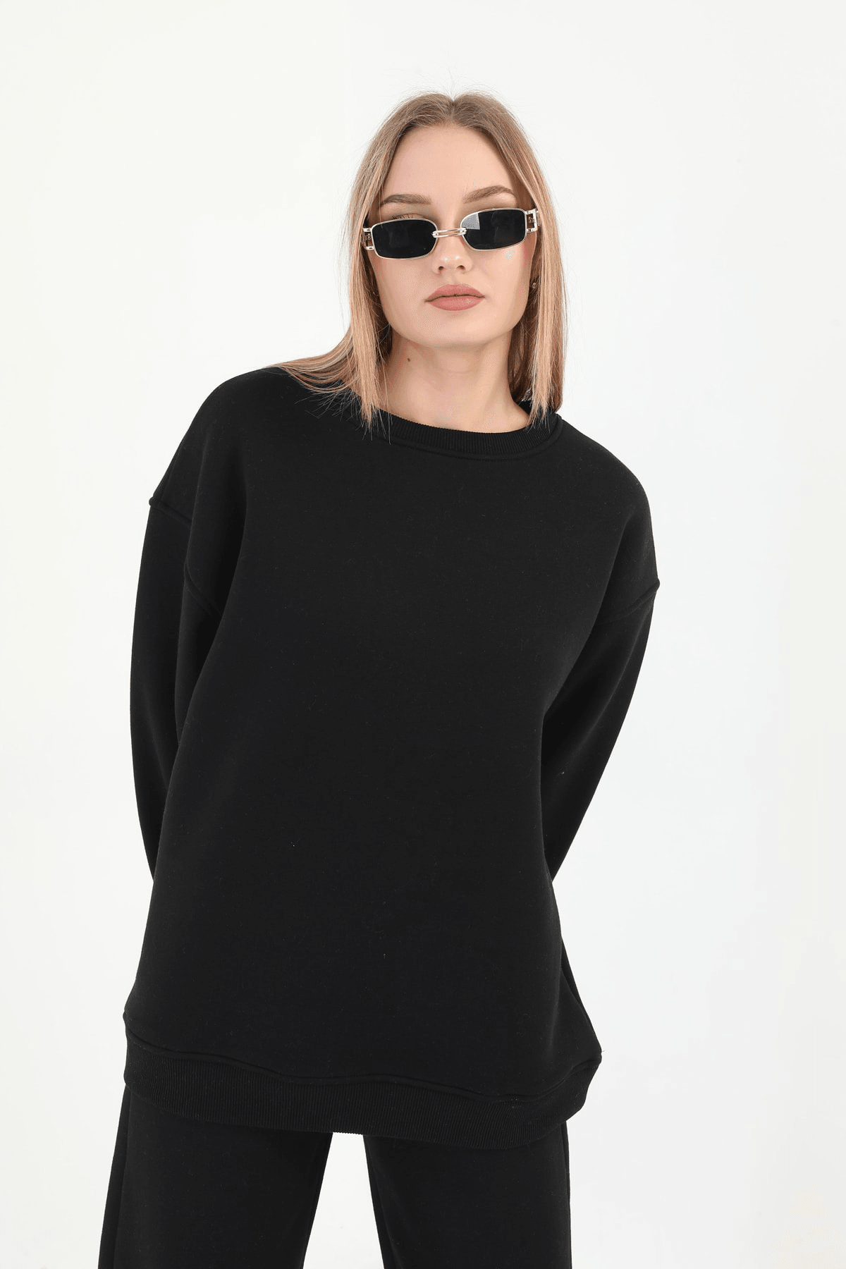 Kadın Siyah Bisiklet Yaka Oversize Sweatshirt