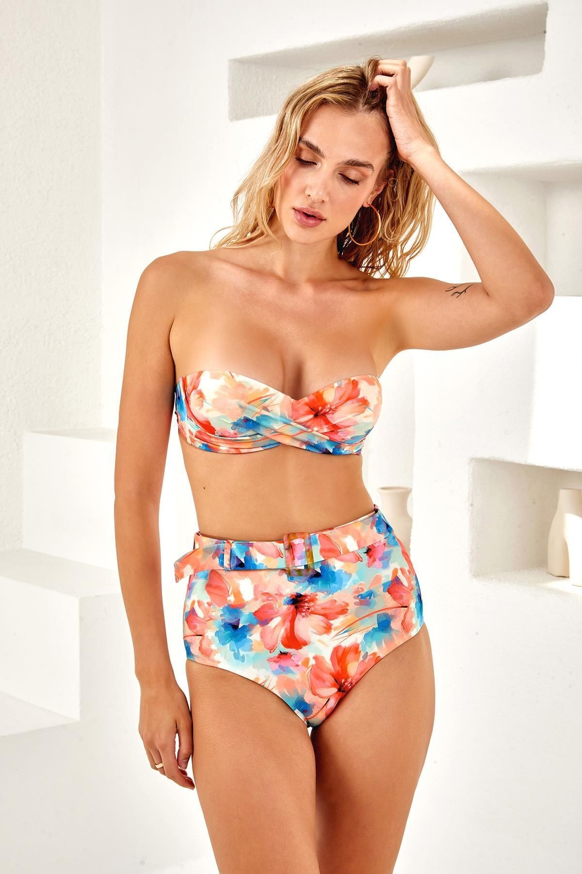 Dolgulu Straplez Aksesuarlı Bikini Takım 4204
