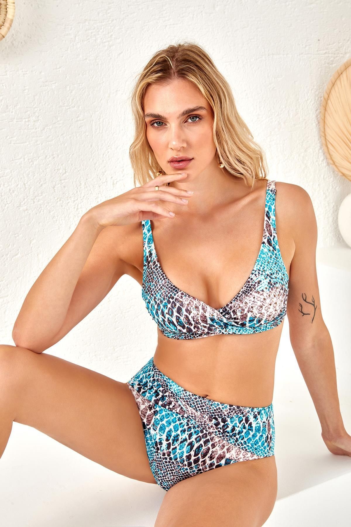 Balenli Büyük Beden Bikini Takım 4215