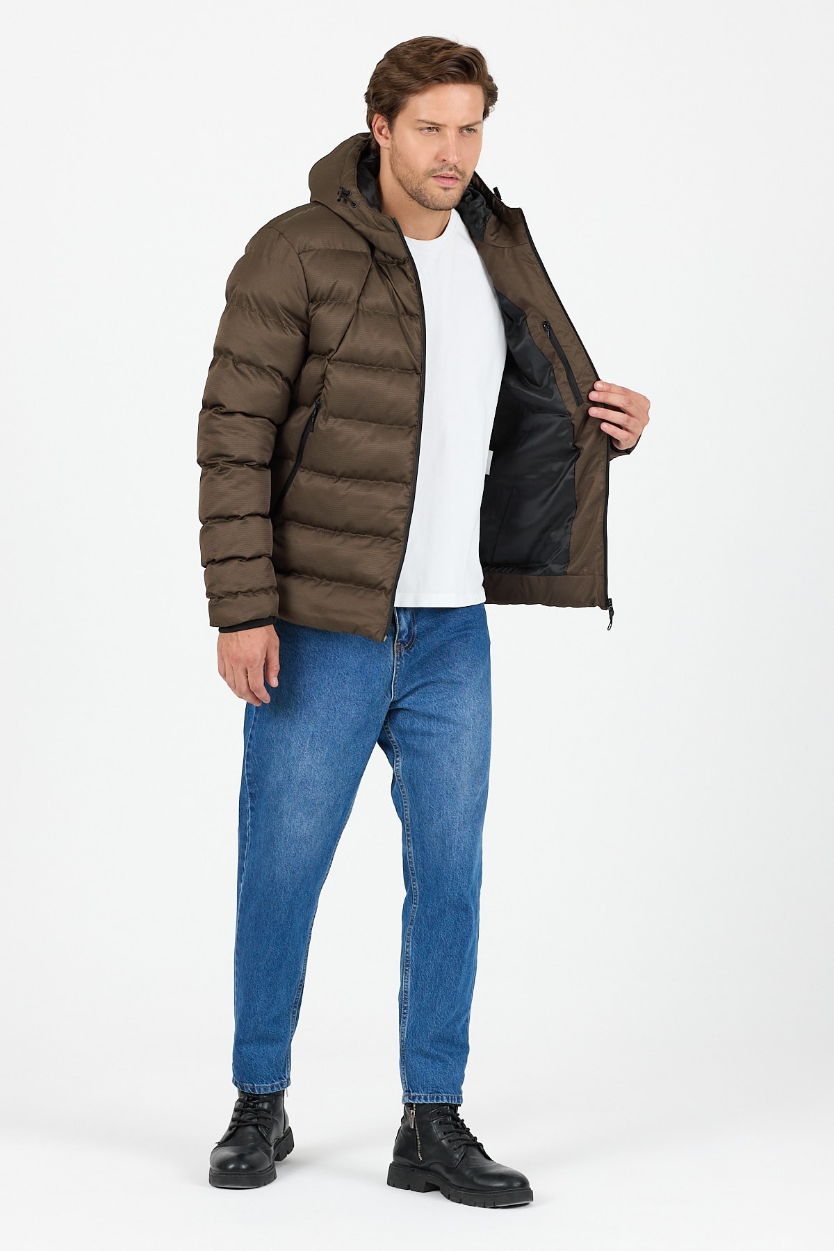 Regular Fit Kapüşonlu Rüzgara ve Suya Dayanıklı Erkek Şişme Mont - B8151