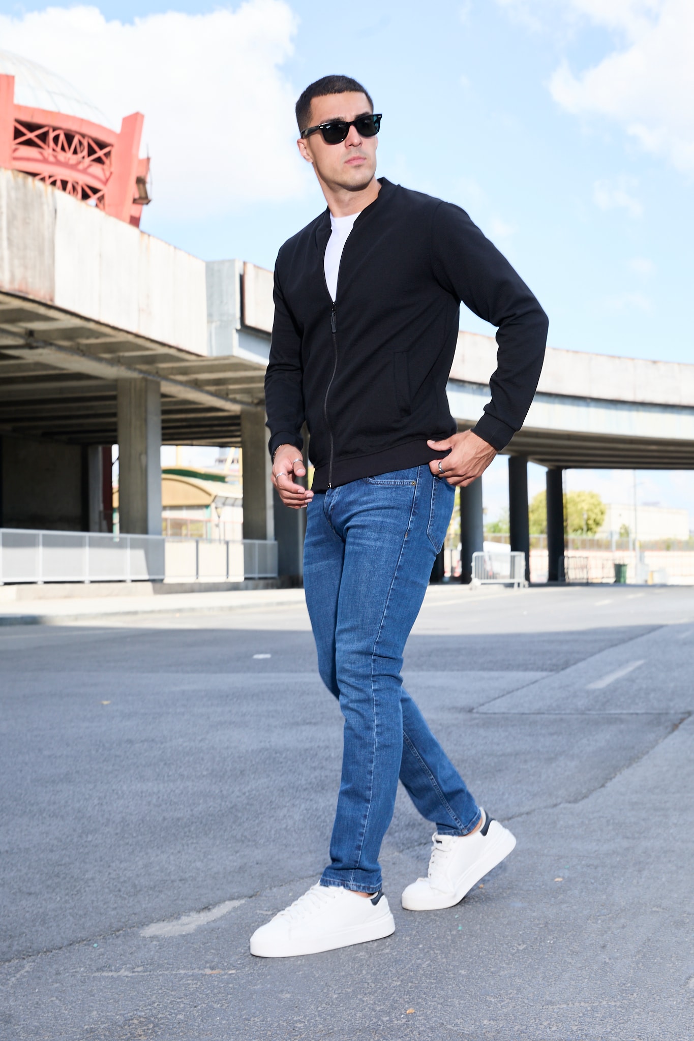 Slim Fit Yarım Balıkçı Yaka Tam Fermuarlı Düz Renk Erkek Sweatshirt - V001