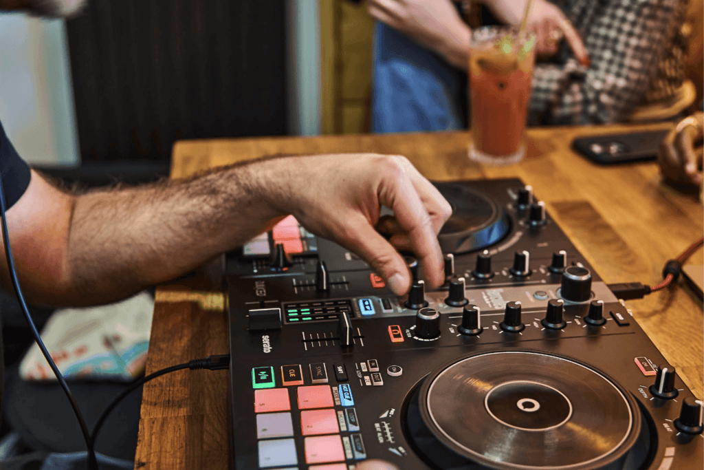 HERCULES DJ CONTROL INPULSE 300 MK2