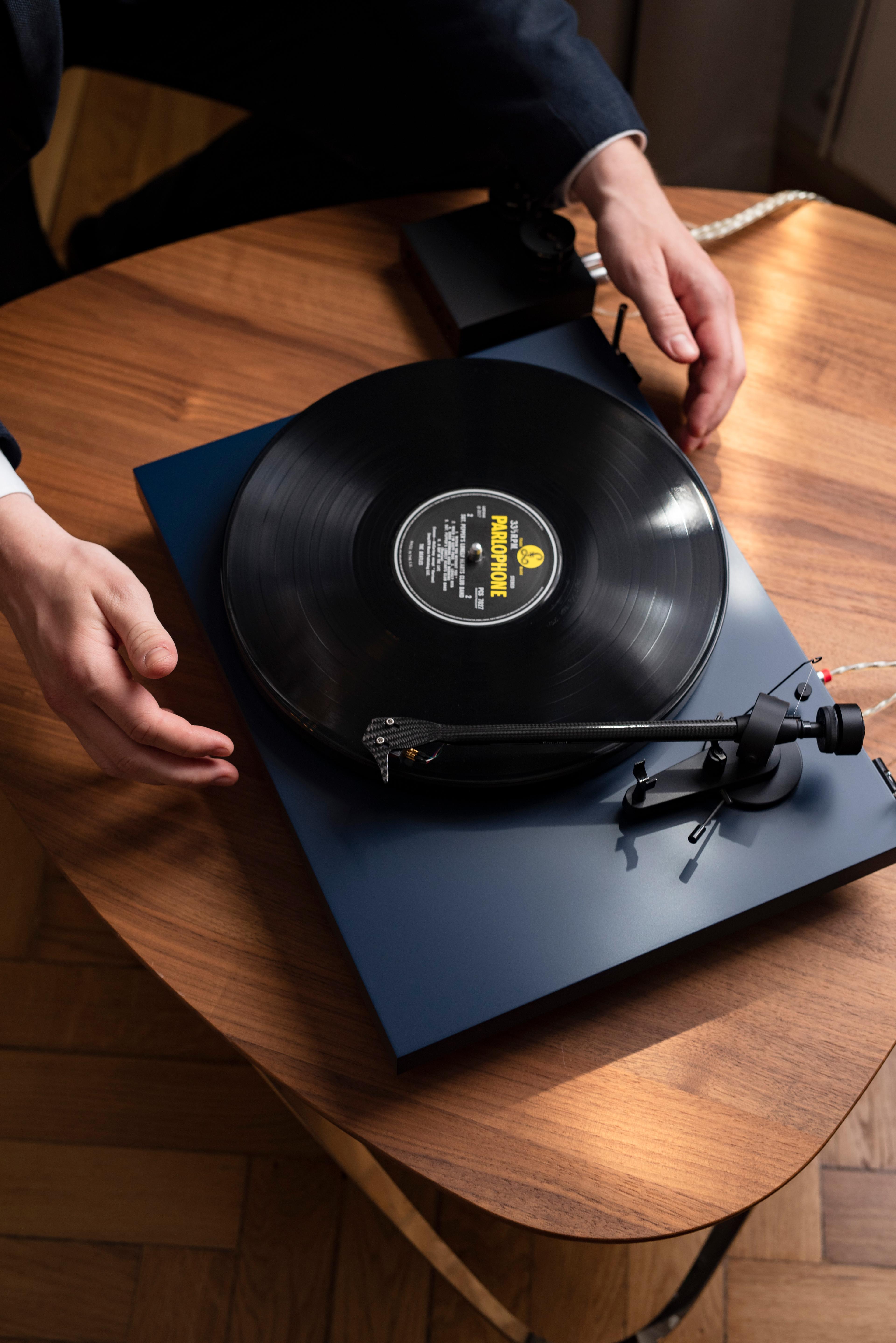 Pro-Ject Debut Carbon EVO Mat Mavi