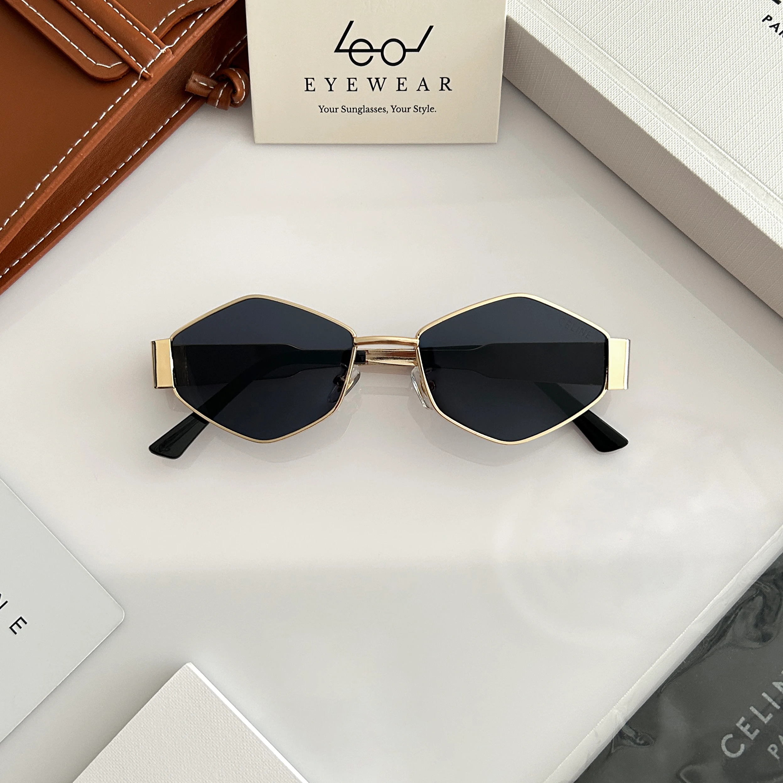 Polygonia - Gold / Siyah