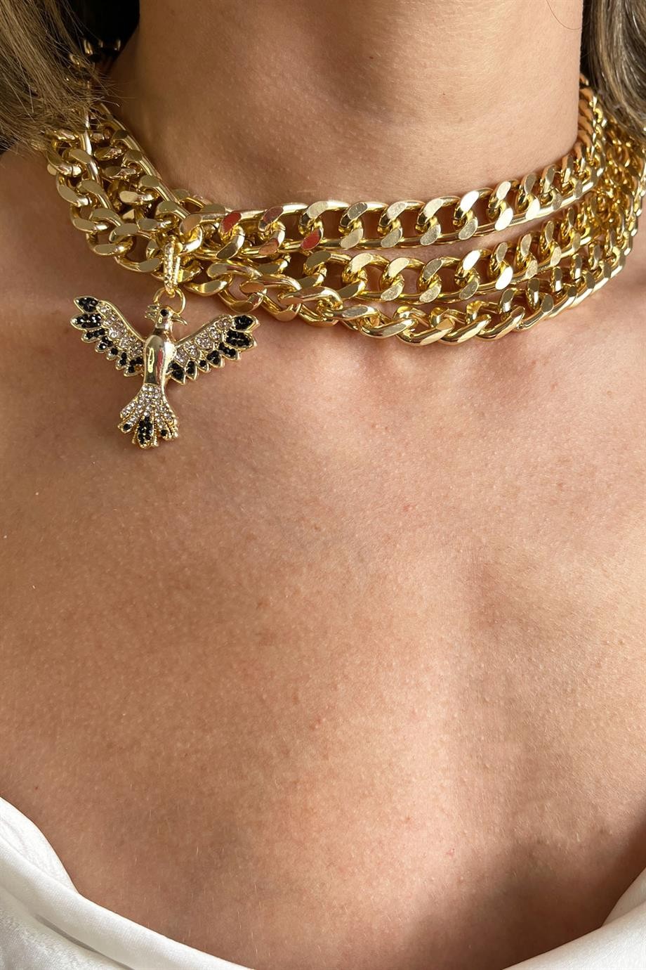 Siyah Anka Detaylı Choker Kolye