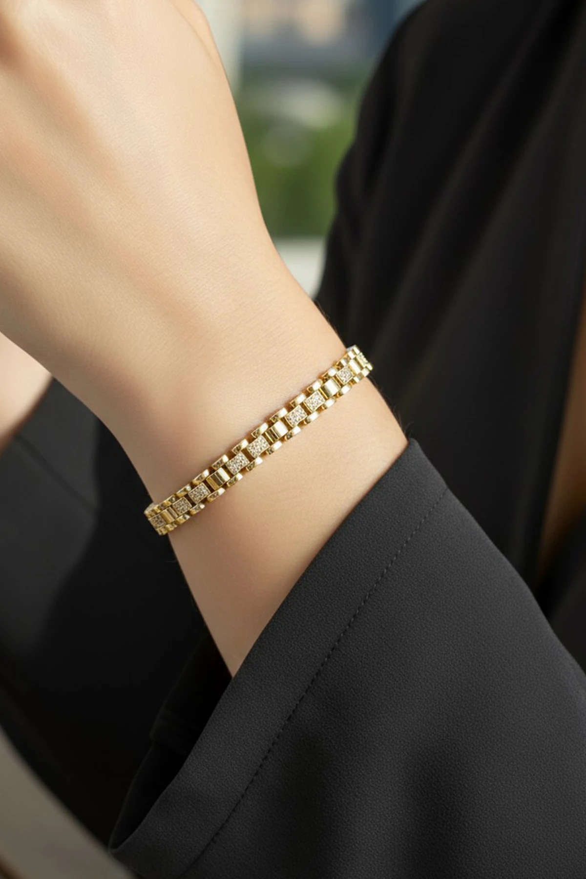 Zirkon Taş İşlemeli Vip Model Xuping Kararmaz Gold Bileklik – 14K Görünümlü, Şık ve Zarif Tasarım