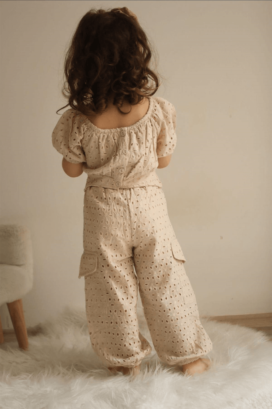 Kız Çocuk Nakış İşlemeli Pantolon Crop Takım - Camel