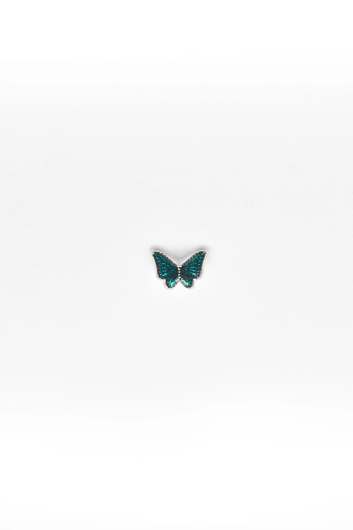 Mavi Kanatlı Kelebek Tragus Piercing – Zirkon Taşlı, Gümüş, Anti Alerjik