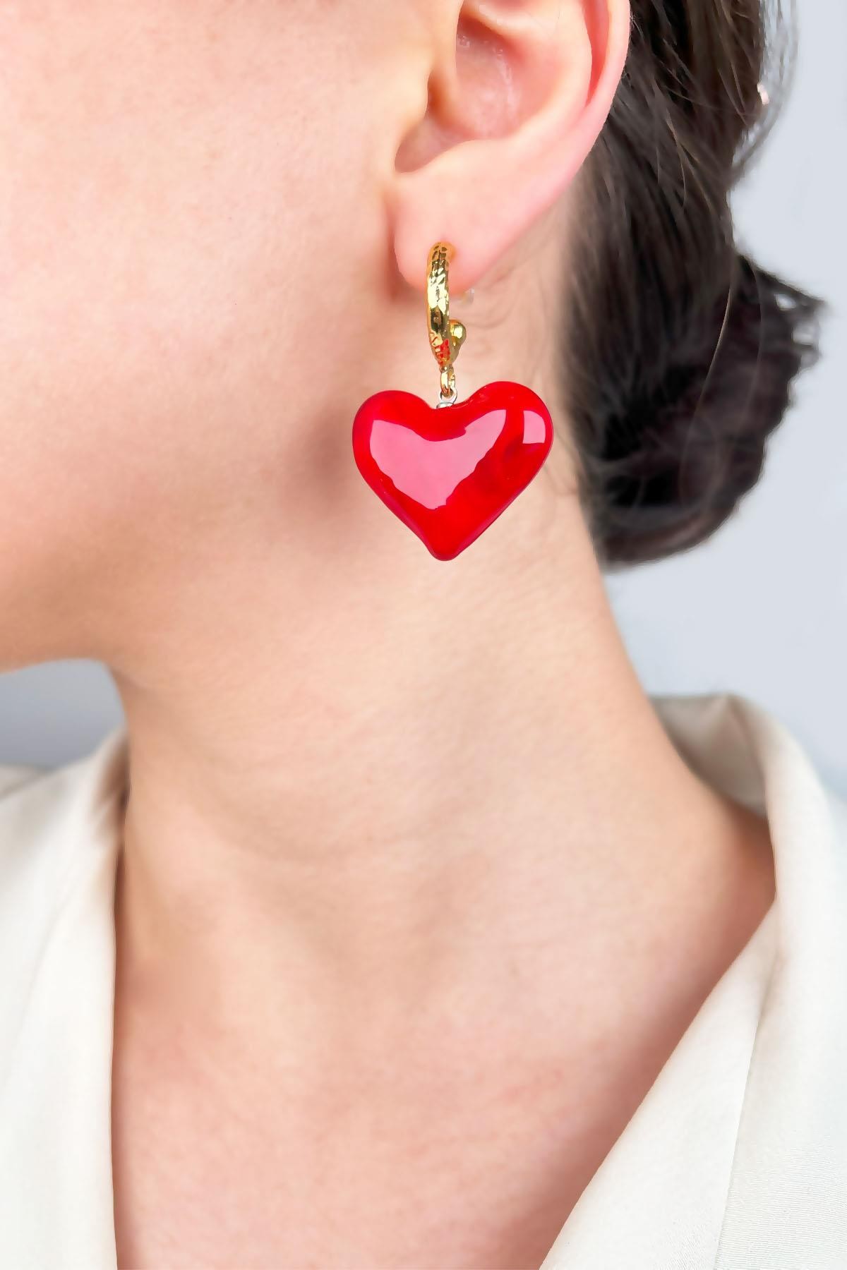 Glass Coral Red Heart Earrings - Gold