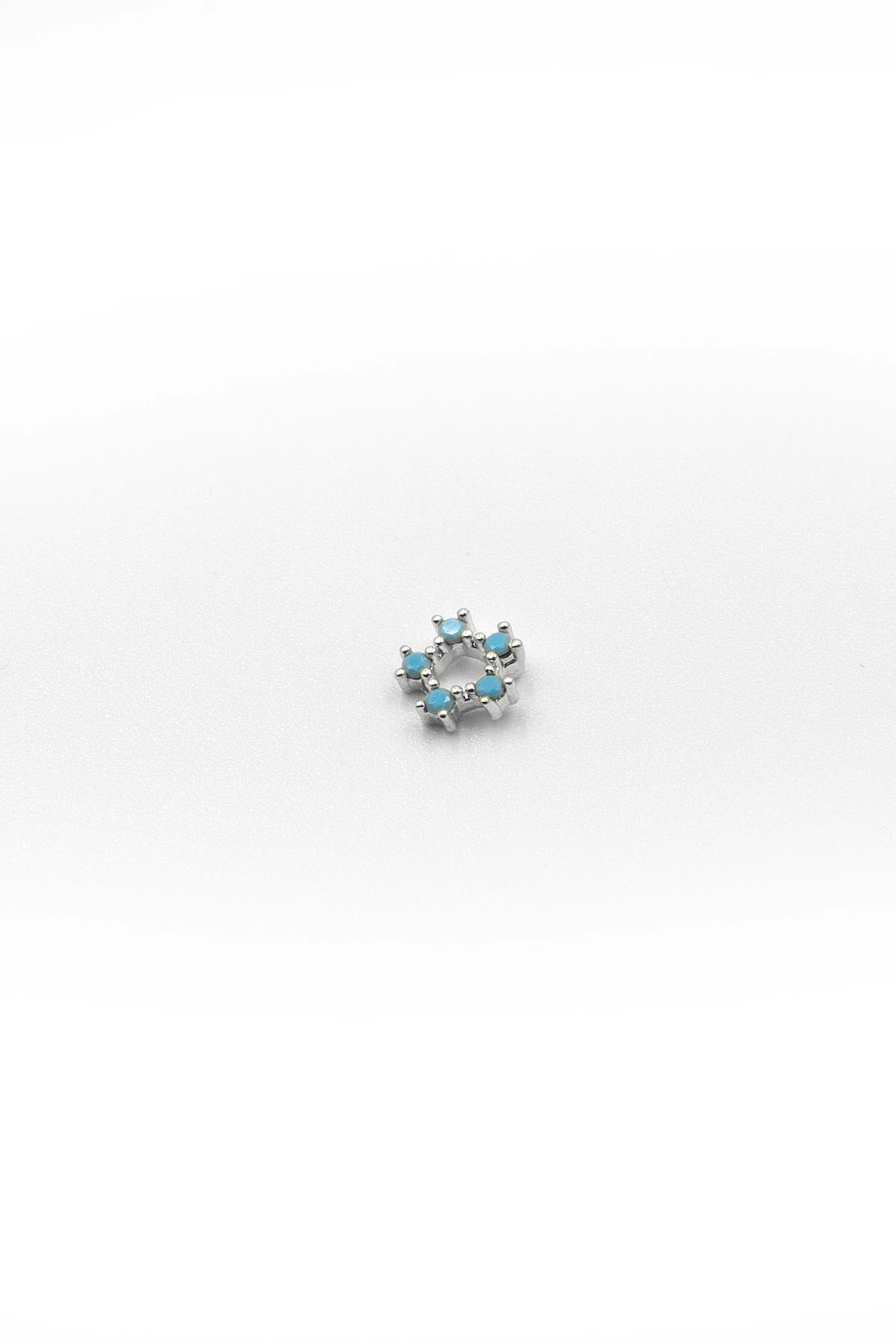 Turkuaz Taşlı Şık Tragus & Helix Piercing – Anti Alerjik, Kararma Yapmaz, Gümüş Kaplama