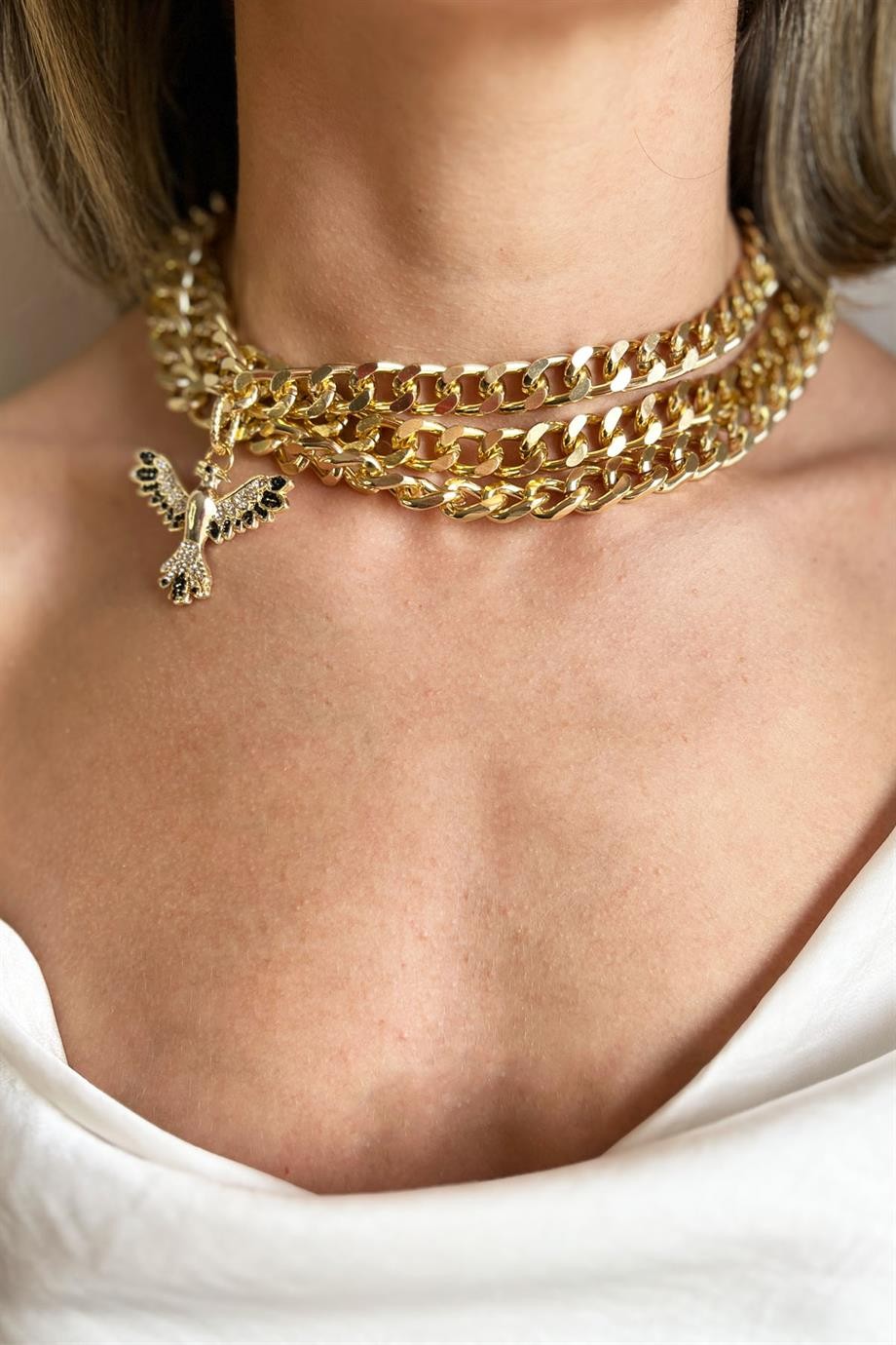Siyah Anka Detaylı Choker Kolye