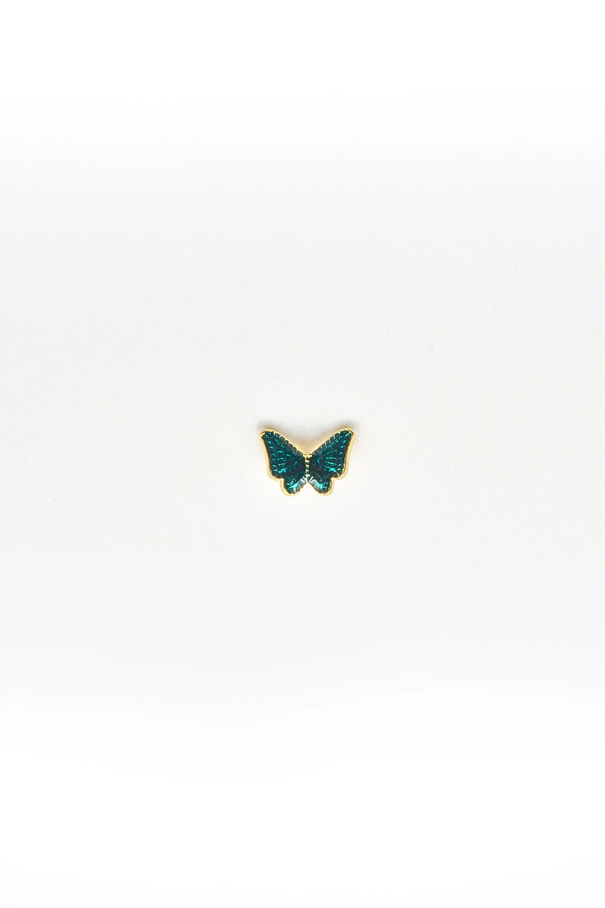 Renkli Kelebek Tragus & Helix Piercing – Gold, Anti Alerjik, Kararma Yapmaz