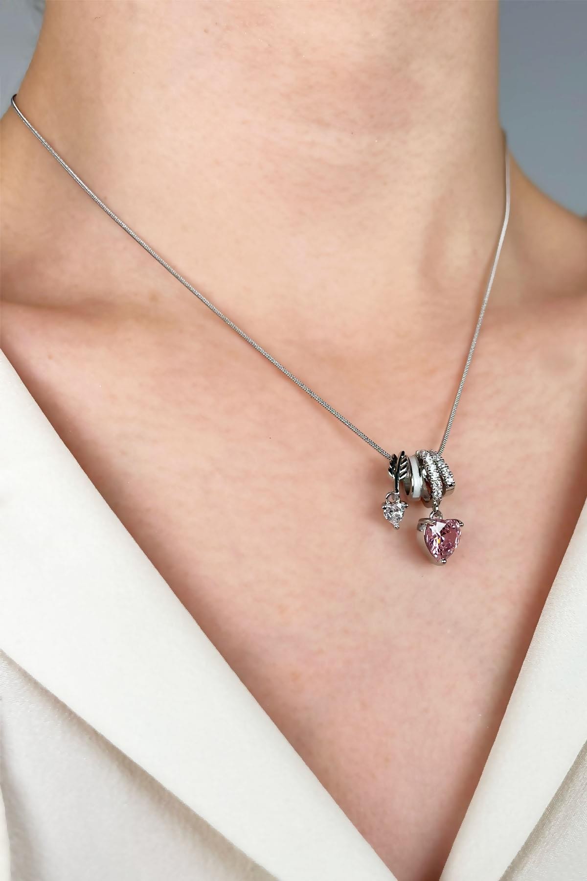 Pembe Kalp Uçlu Charm Çelik Kolye - Gümüş