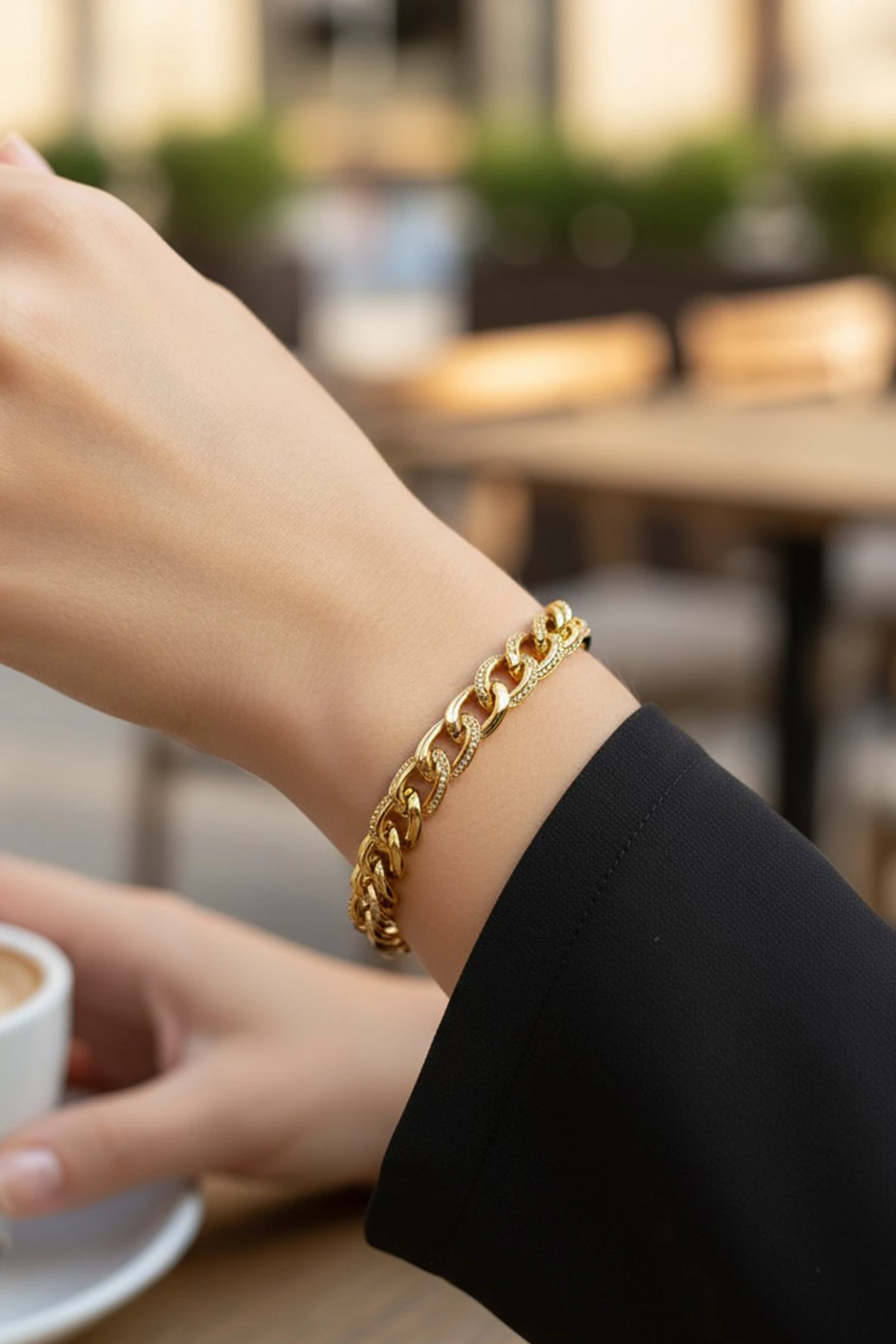 Samanyolu Model Xuping Kararmaz Gold Renk Kadın Zarif Bileklik