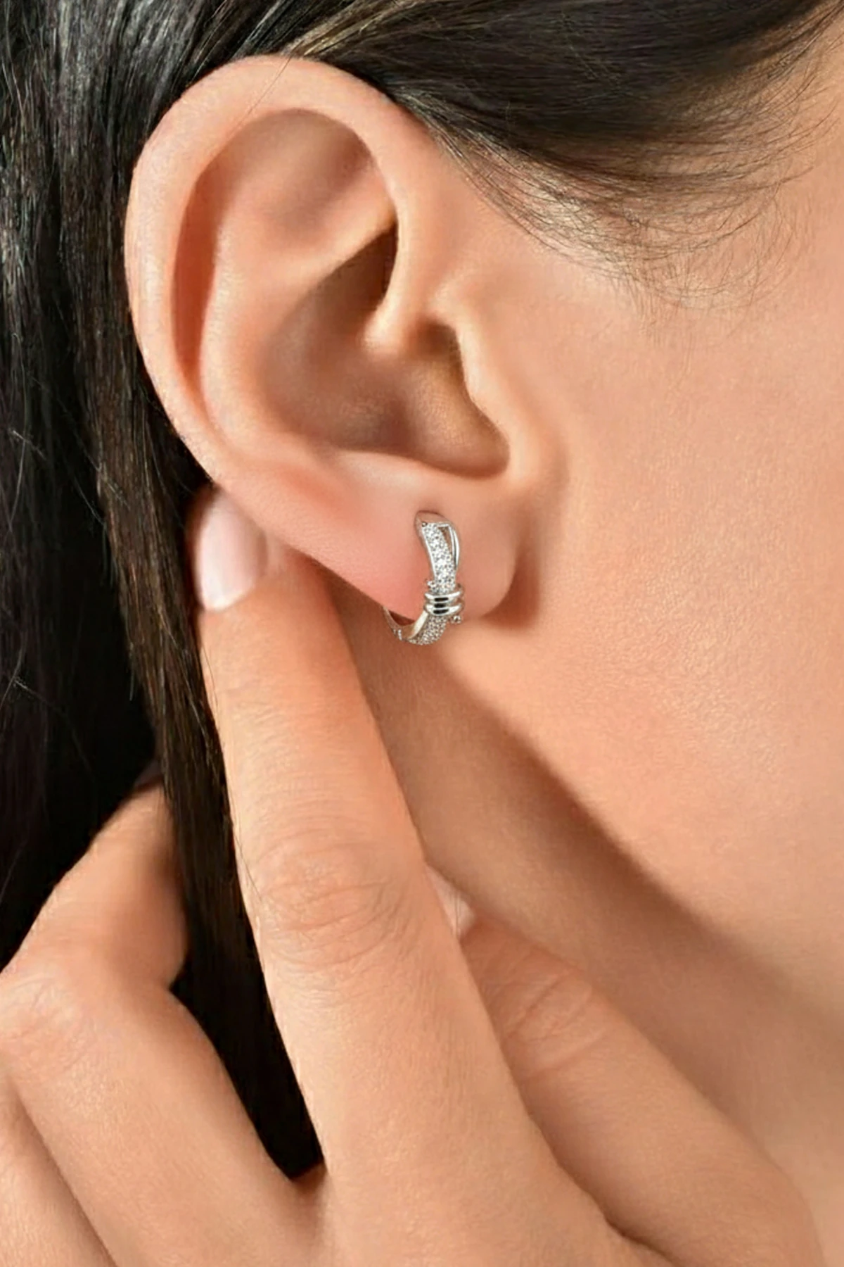 Zirkon Taşlı Xuping Halka Örgü Model Küpe - Gümüş