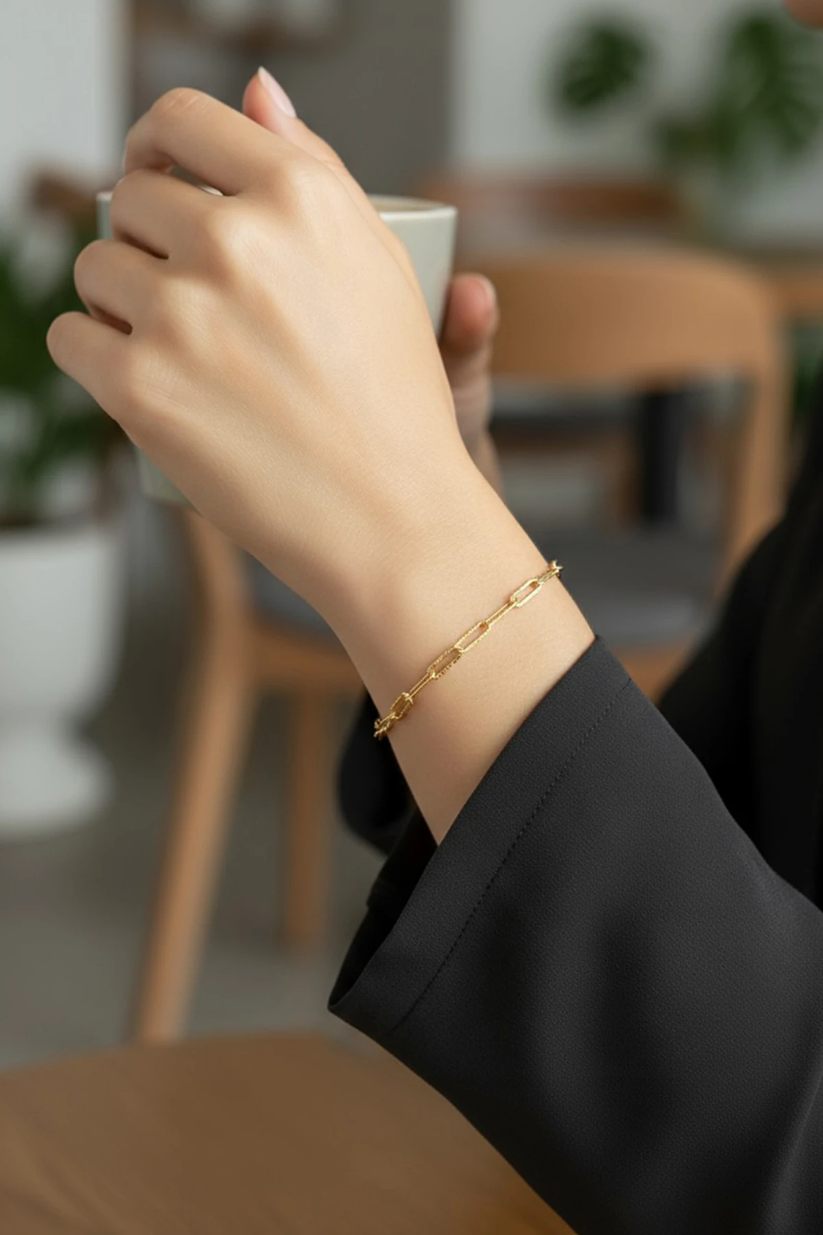 İşlemeli Ataç Model Xuping Kararmaz Gold Kadın Bileklik