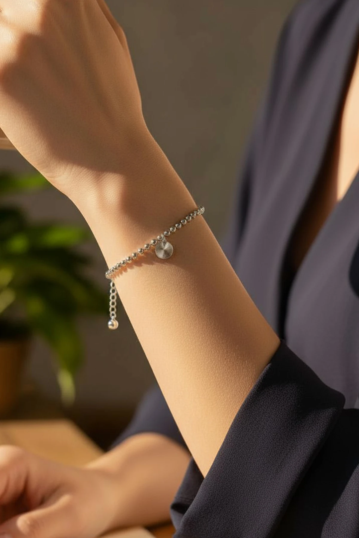 Küçük Dorika Model Xuping Kararmaz Gümüş Kadın Bileklik