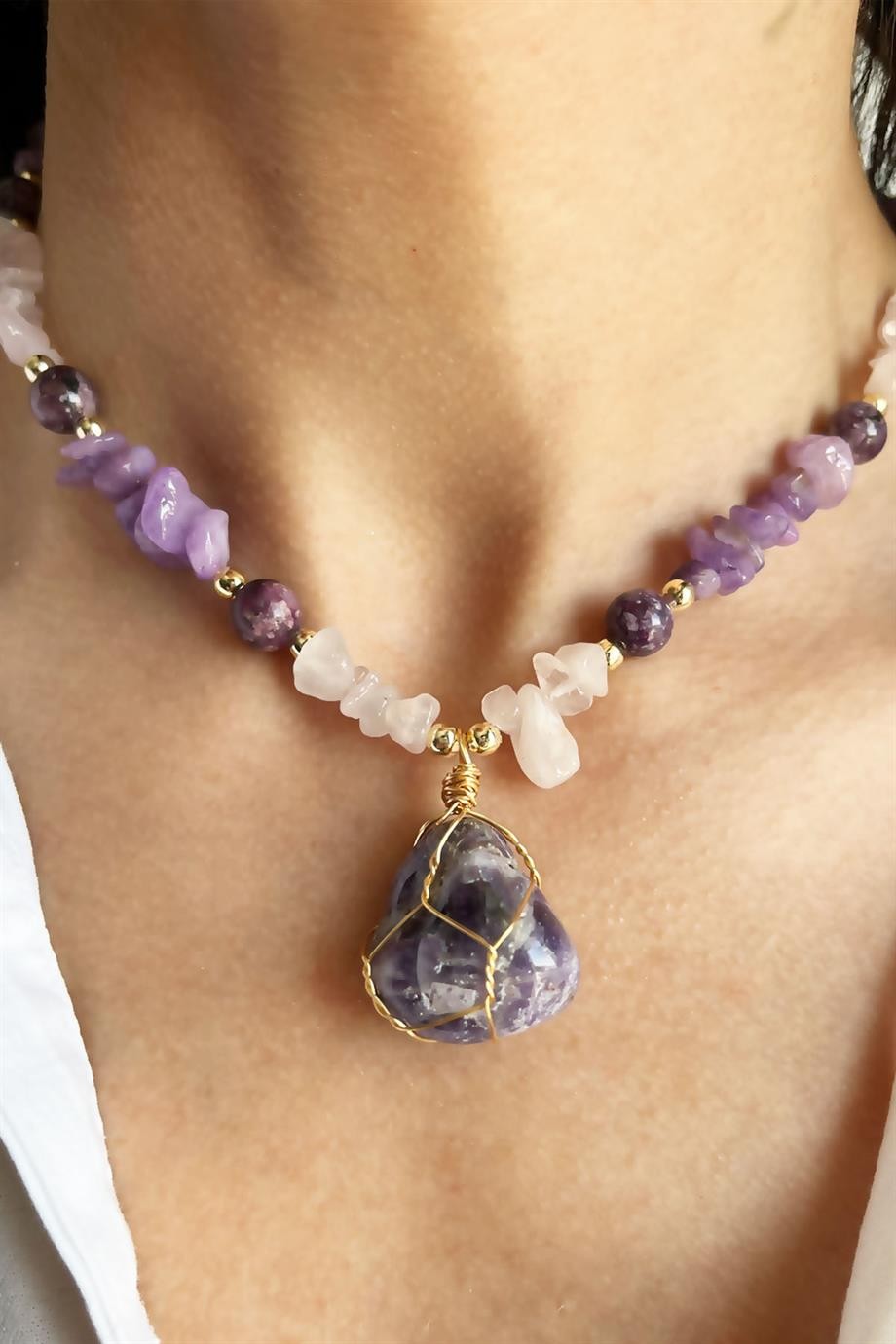 Amethyst and Ceyd Güneş Natural Stone Broken Stone Necklace