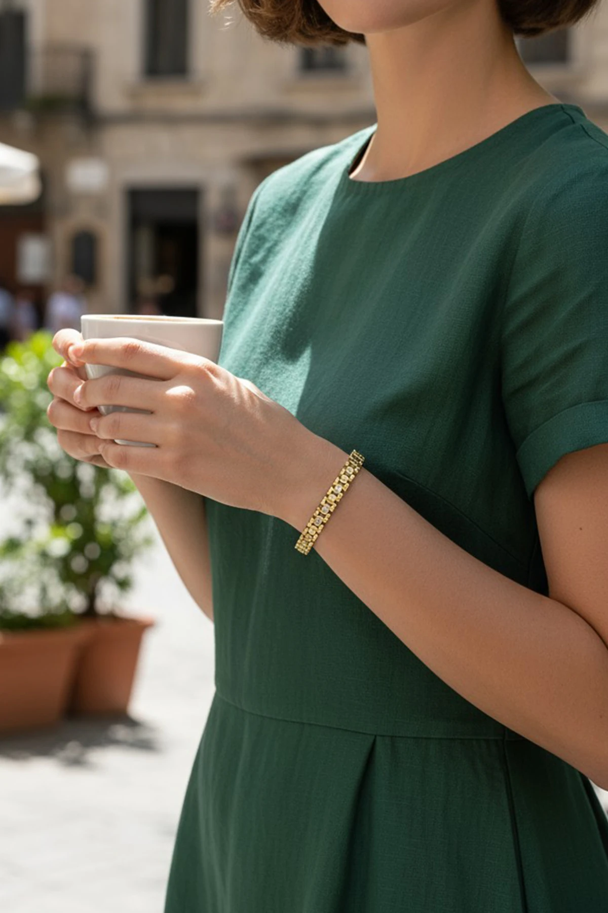 Zirkon Taş İşlemeli Vip Model Xuping Kararmaz Gold Bileklik – 14K Görünümlü, Şık ve Zarif Tasarım