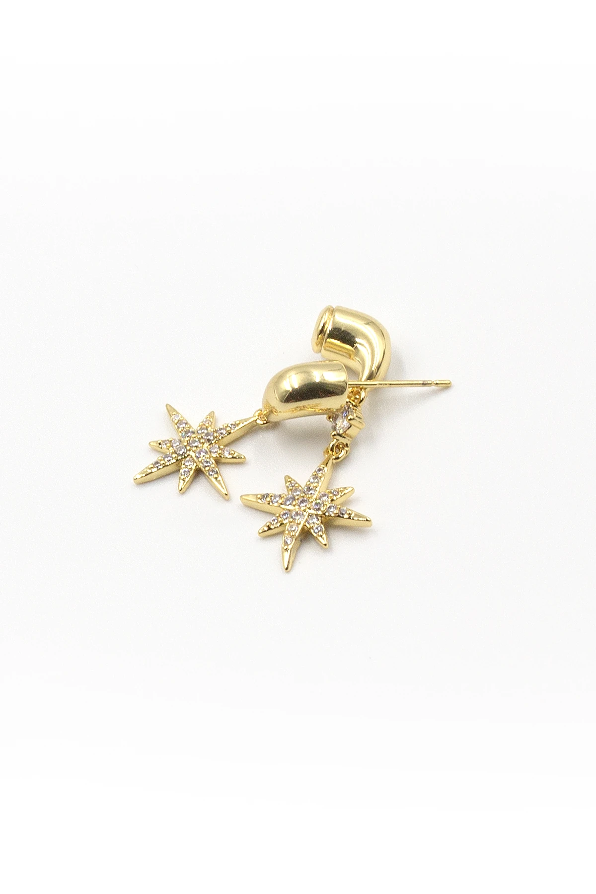 İkili Kuzey Yıldızı Sallantılı Gold Küpe – Zirkon Taşlı, Şık ve Vidalı Tasarım