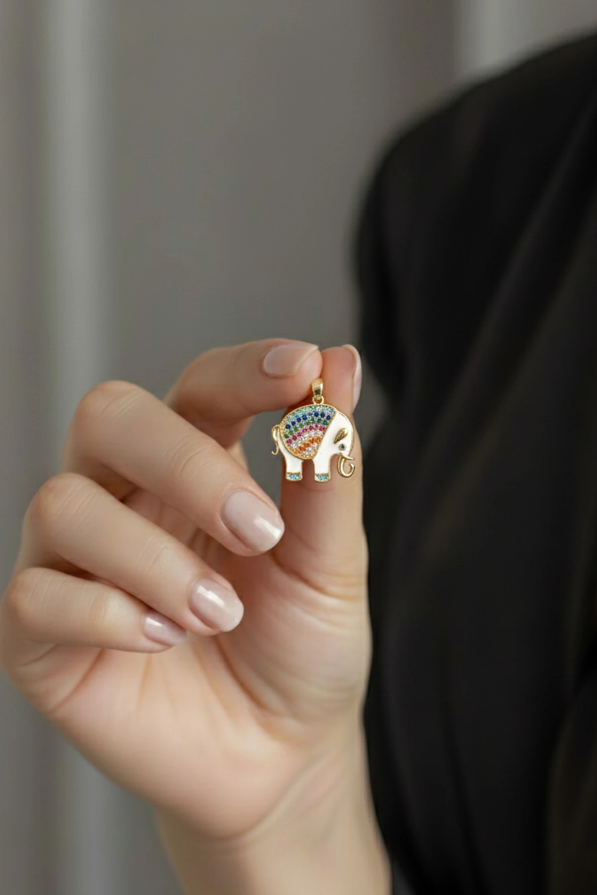 Renkli Zirkonlu Fil Model Xuping Kararmaz Kolye Ucu - Gold