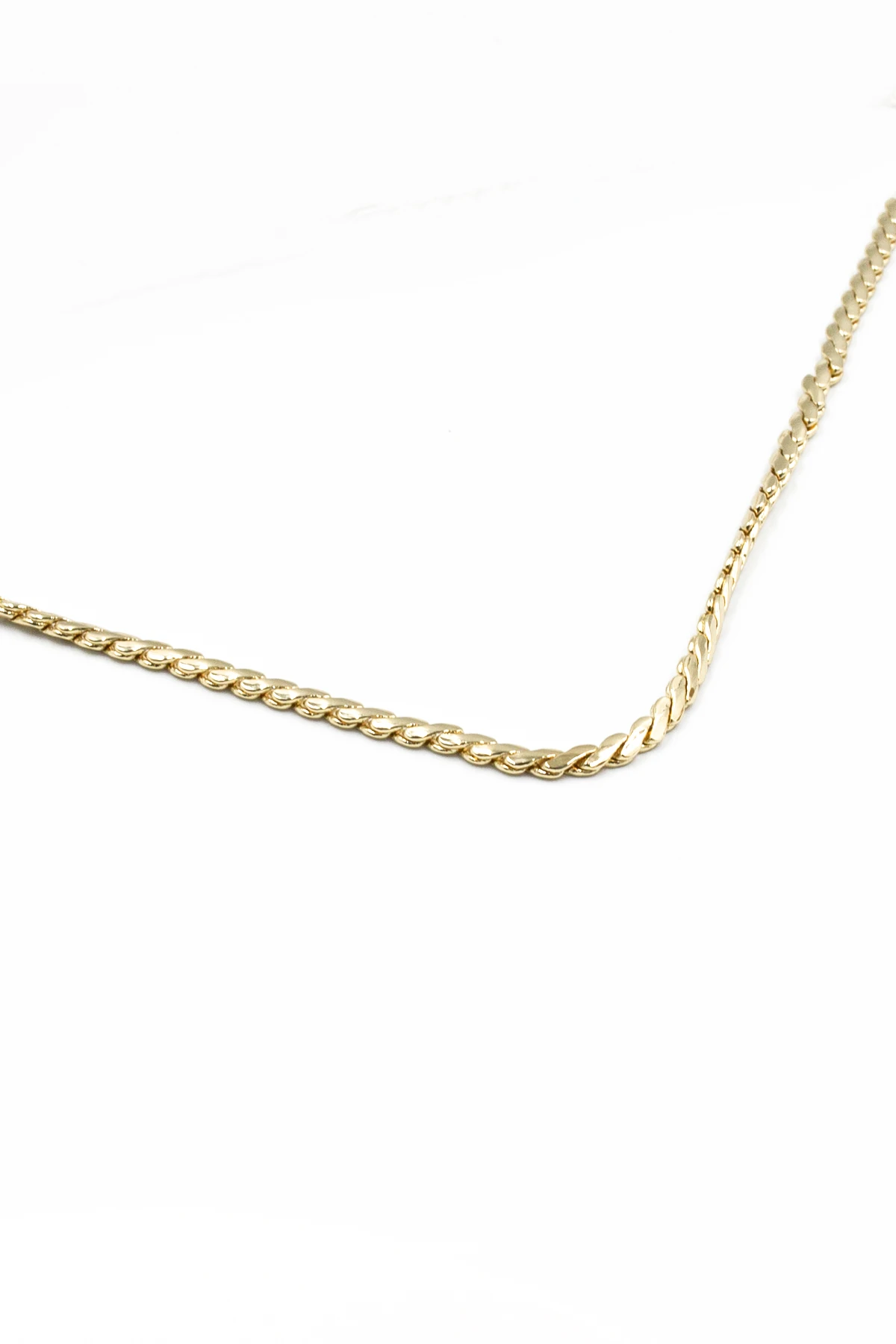 Yatay Ezme Zincir Model Xuping Kararmaz Gold Kadın Kolye - 55 cm