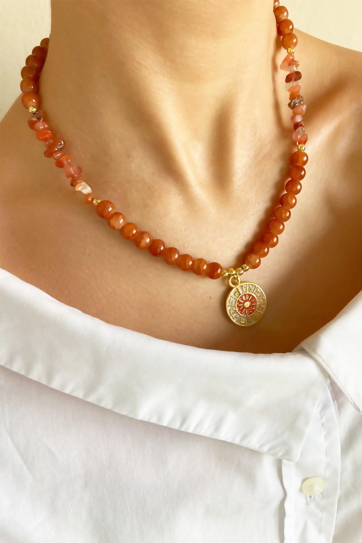 Burç Madalyon Uçlu Kristal Cam Boncuk Doğal Taş Kolye - Turuncu