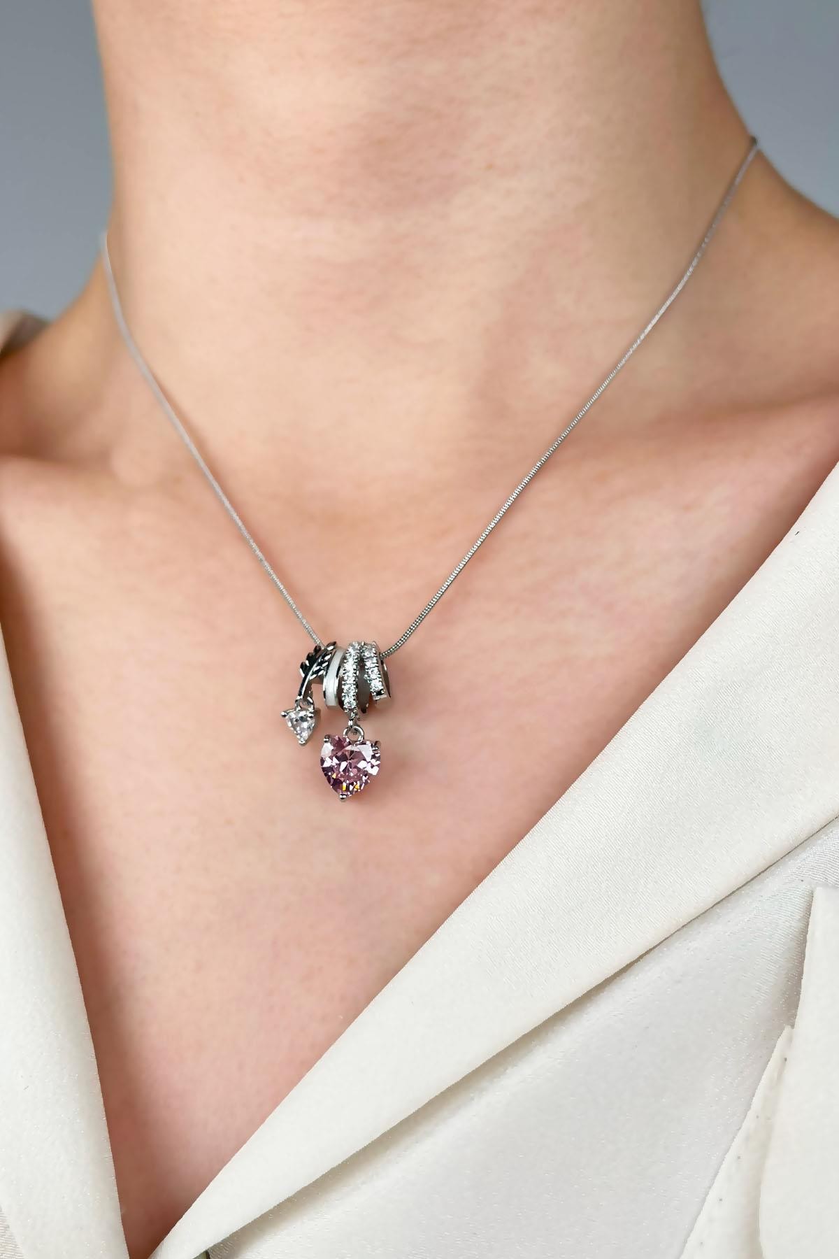 Pembe Kalp Uçlu Charm Çelik Kolye - Gümüş