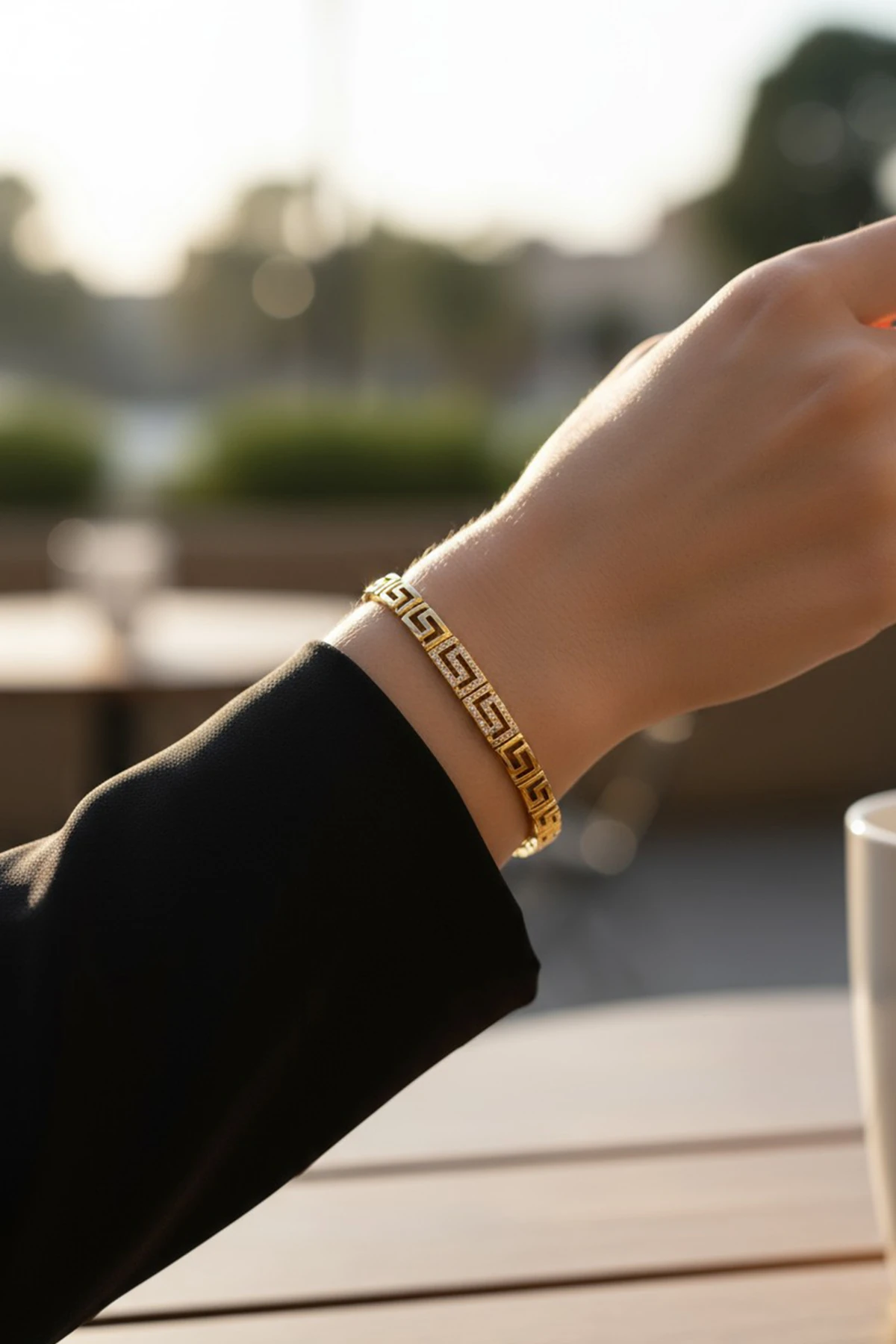 Labirent Kuyumcu Model Xuping Kararmaz Bileklik – Gold | Işıltılı, Zarif ve Dayanıklı