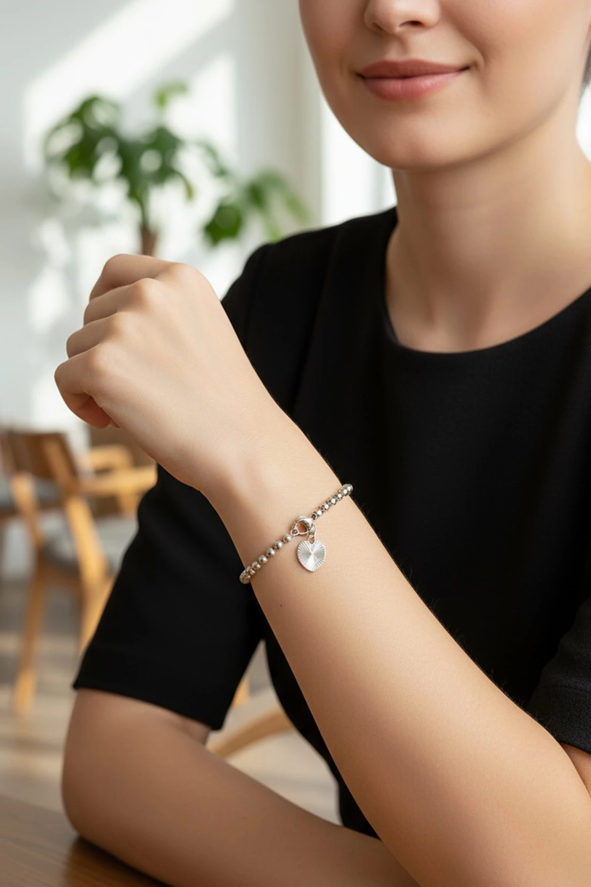 Küçük Dorika Model Xuping Kararmaz Gümüş Kadın Bileklik