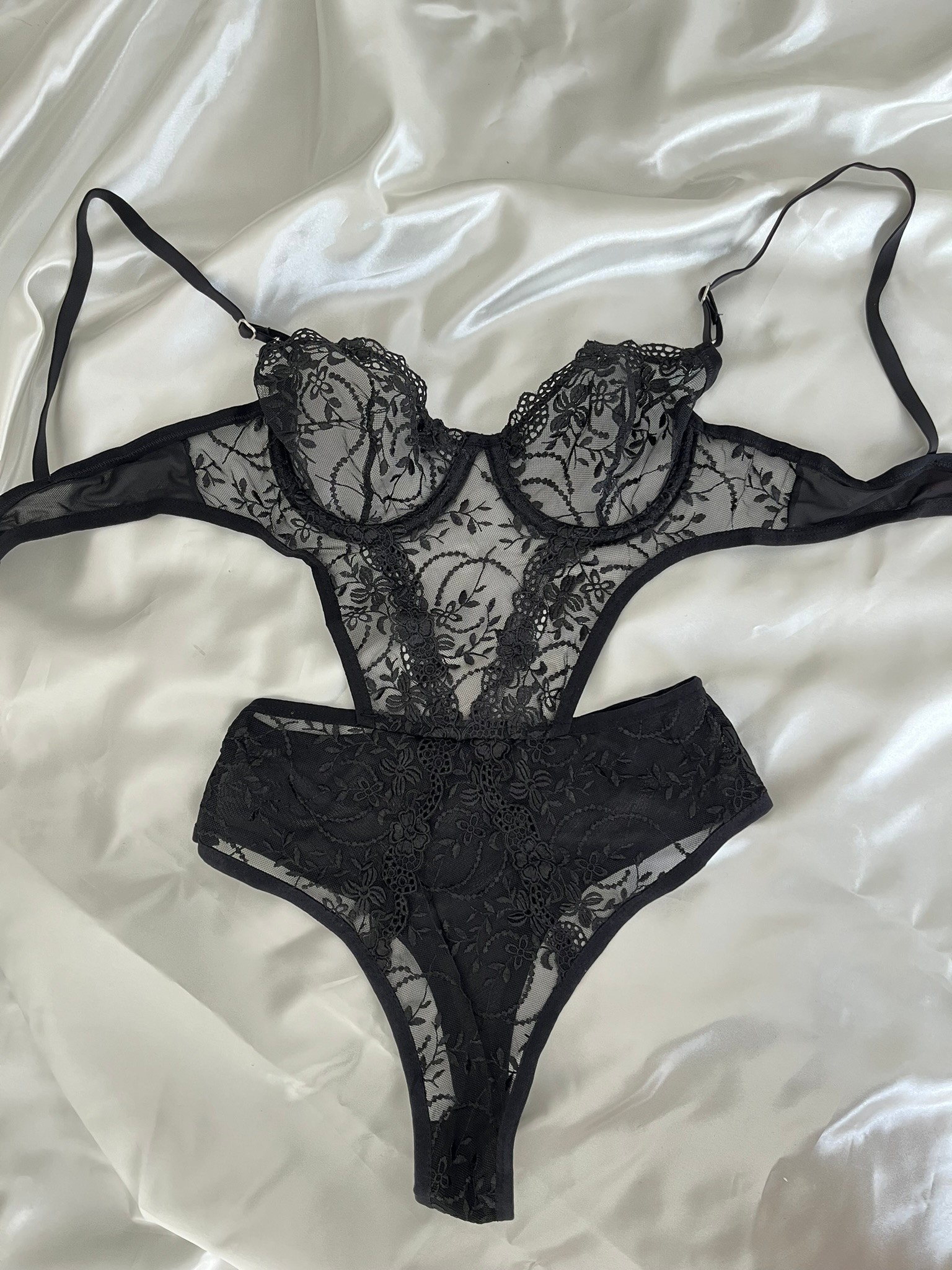 Elena - Siyah Bodysuit