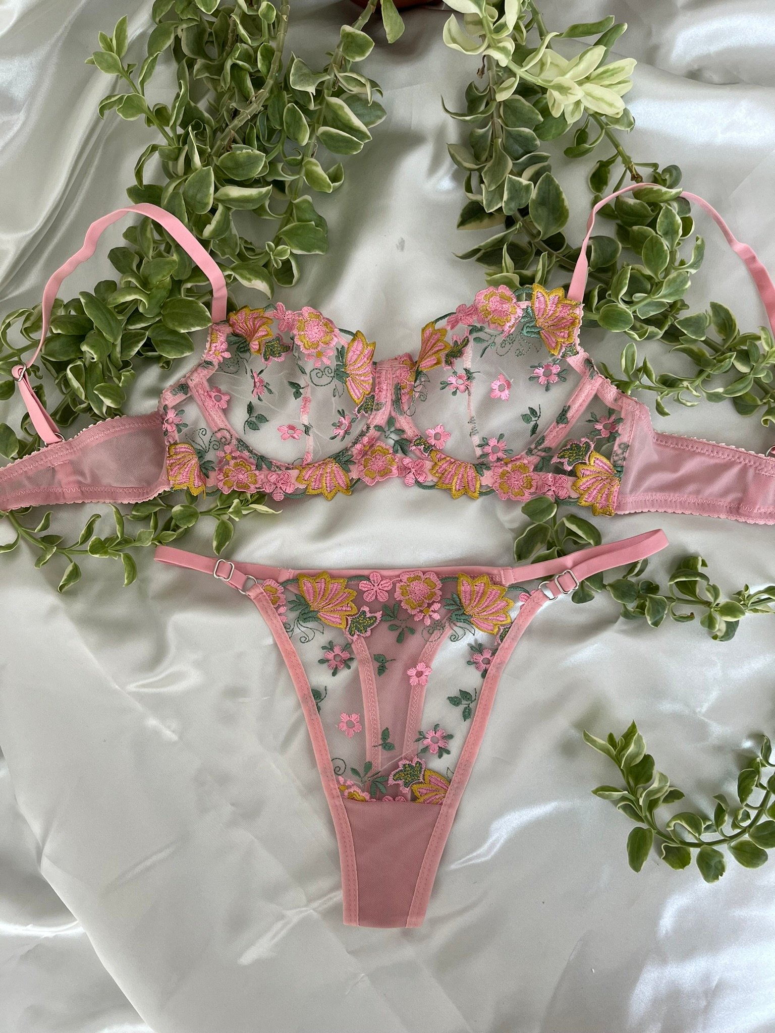 Caroline - Çiçekli Pembe Bralet Takım