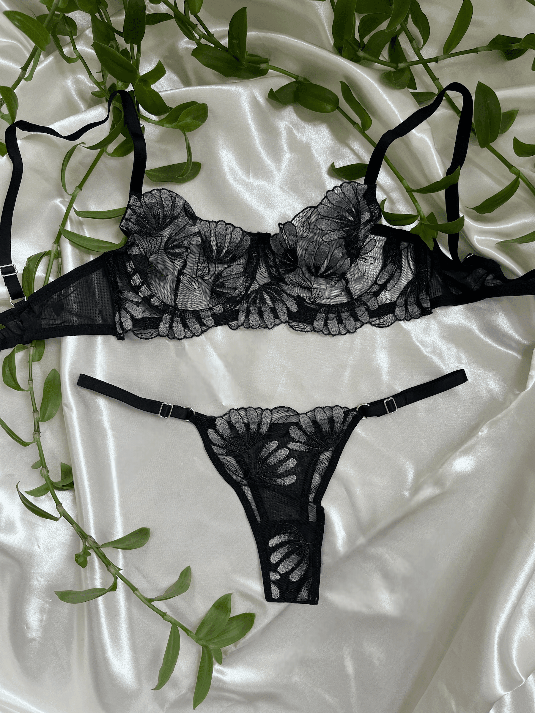 Ivy - Mavi Çiçek Desenli Bralet Takım