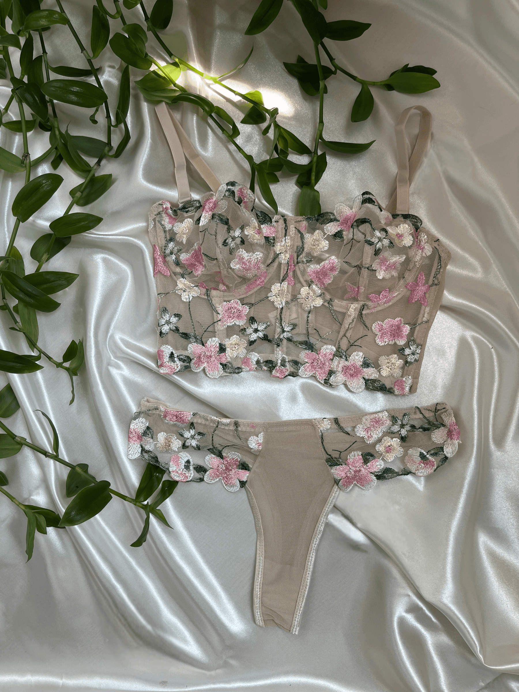 Lily - Pembe Çiçek Desenli Bralet Takım