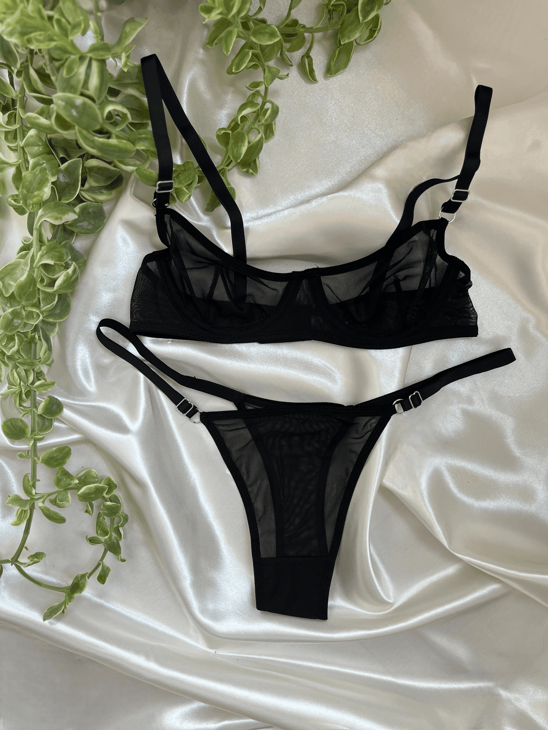 Eve - Siyah Bralet Takım