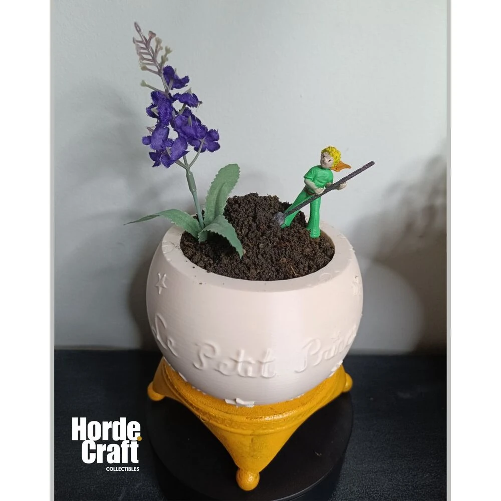 Küçük prens dekoratif saksı