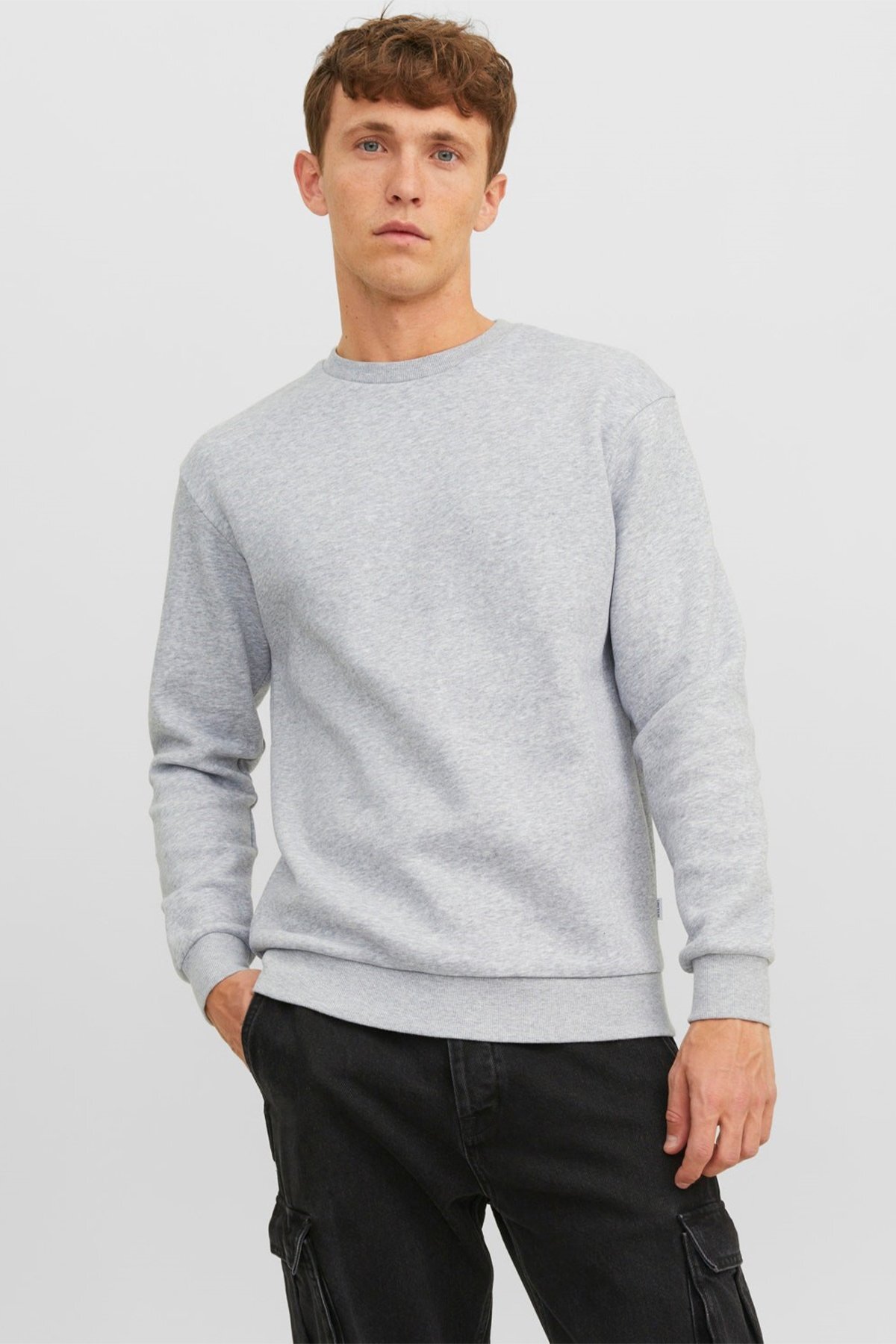Jack & Jones Jjebradley Sweat Crew Noos Erkek Sweatshirt 12249341 - Gri