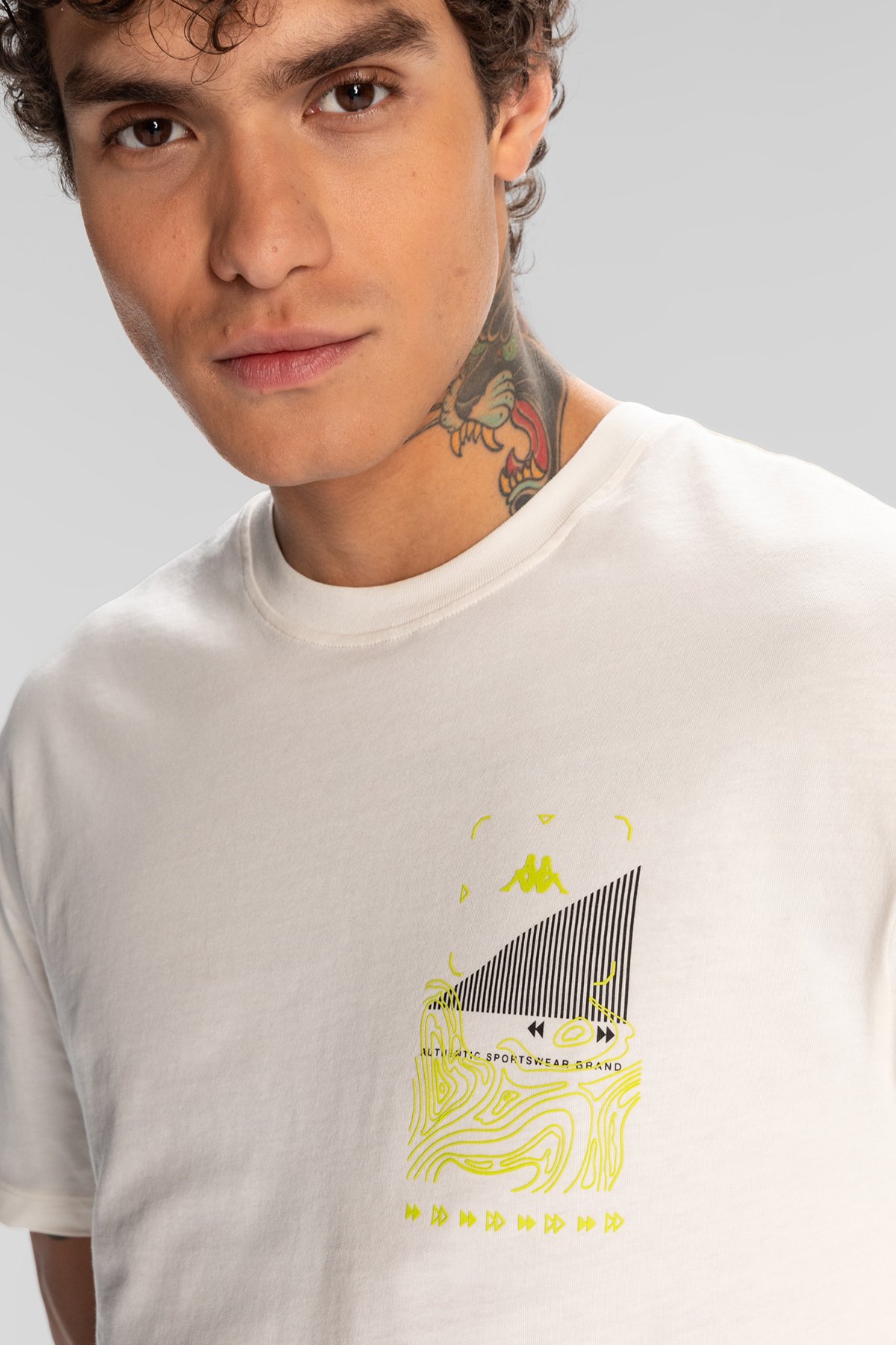 Kappa Authentic Spacetime Erkek T-Shirt 371S8IW