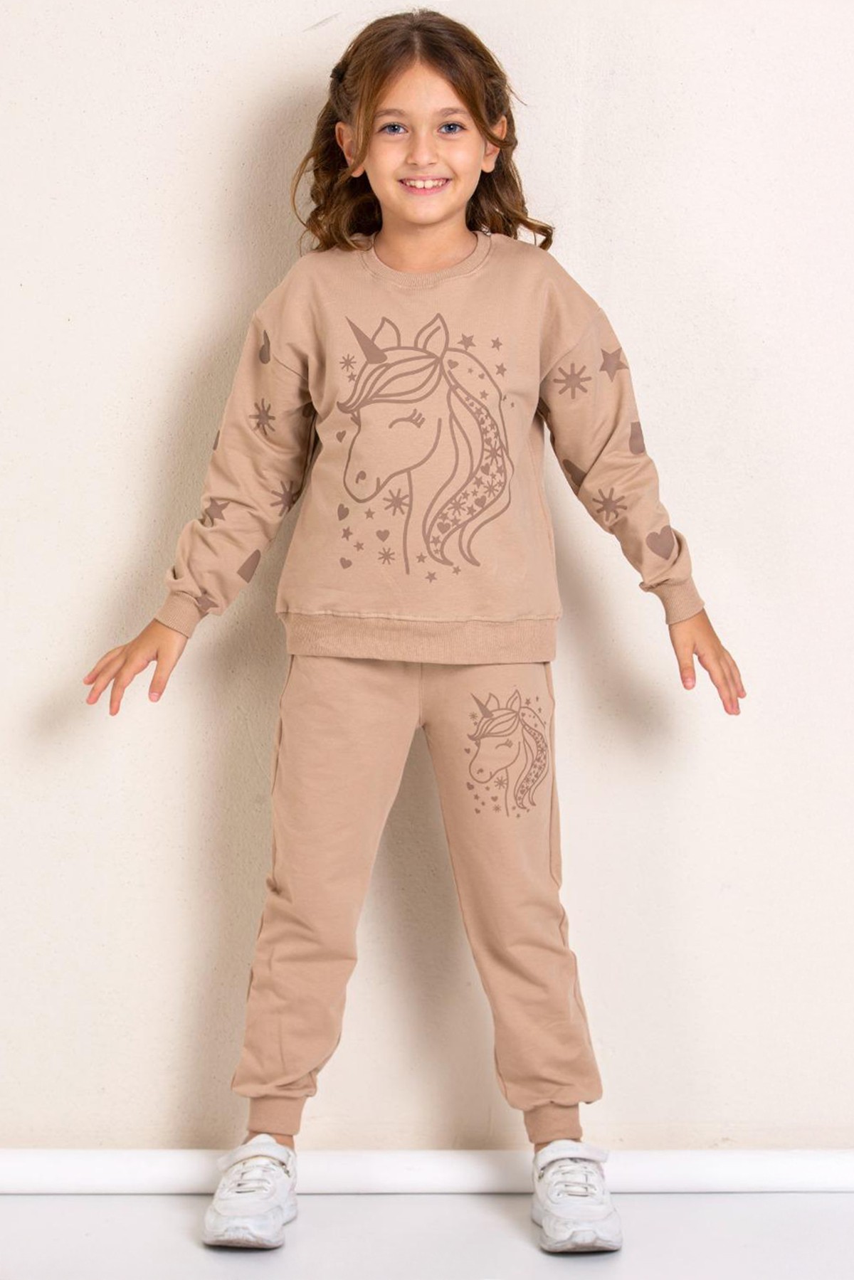 Kız Çocuk Kalp Desenli Baskılı Sweatshirt ve Eşofman Takımı - LATTE