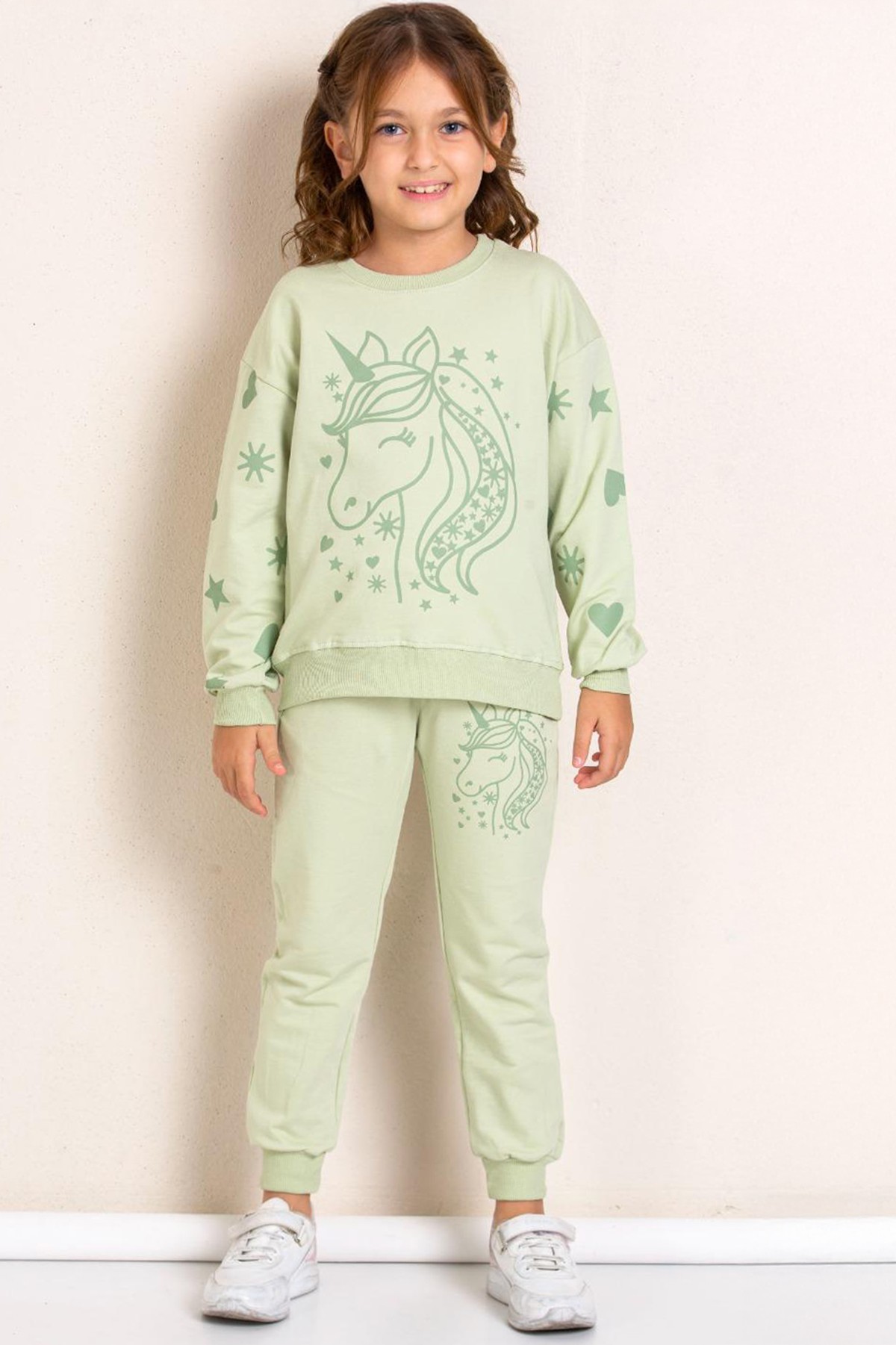 Kız Çocuk Kalp Desenli Baskılı Sweatshirt ve Eşofman Takımı - YEŞİL