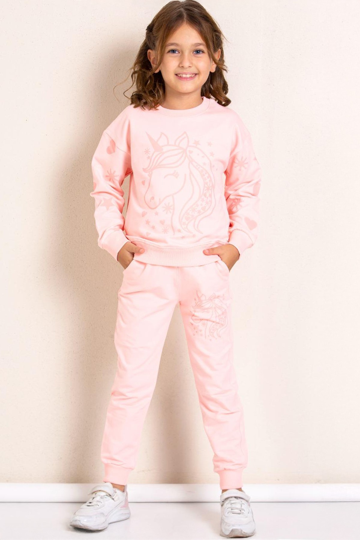 Kız Çocuk Kalp Desenli Baskılı Sweatshirt ve Eşofman Takımı - TOZ PEMBE
