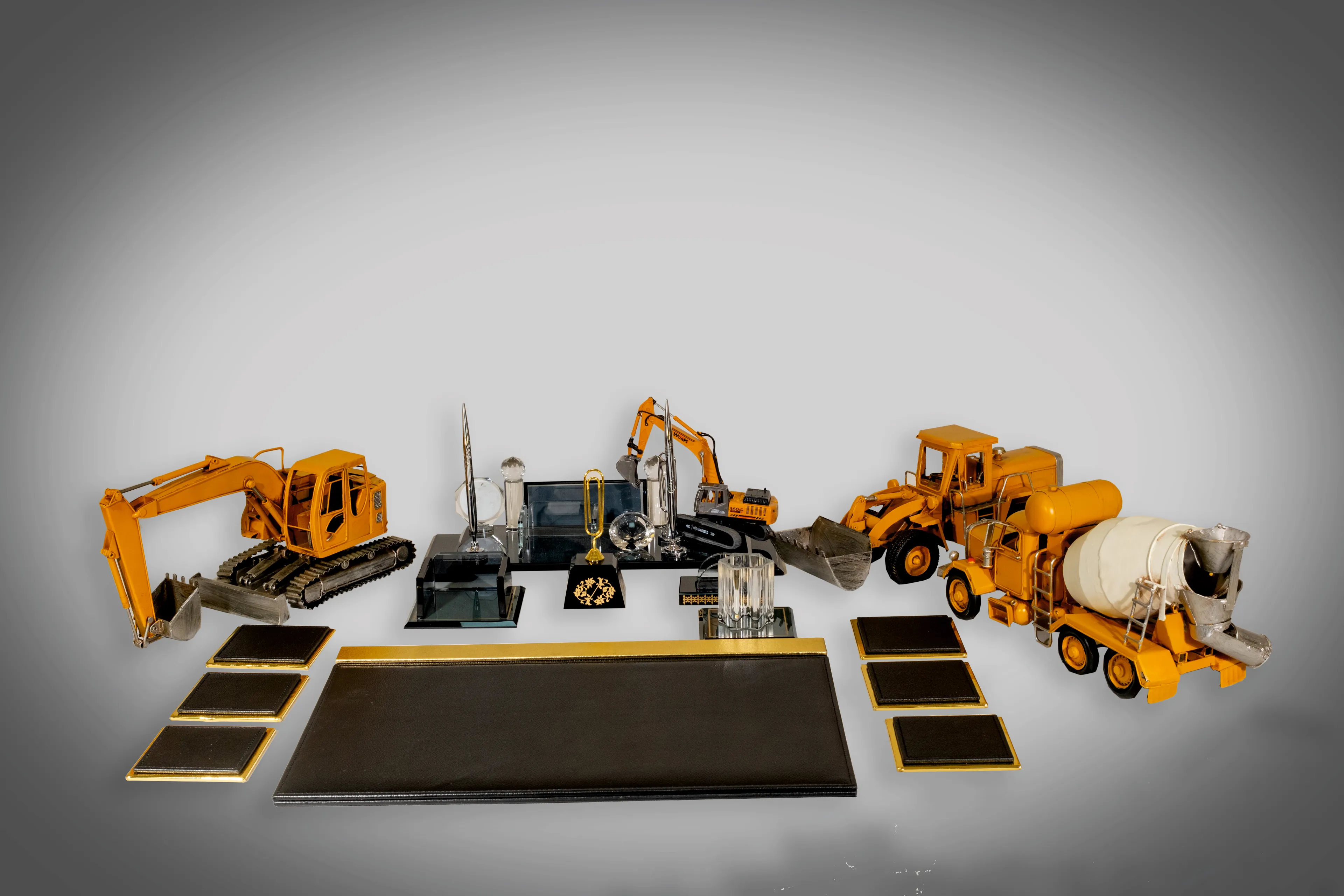 15 Parça Kristal Masa Seti - İş Makineli 