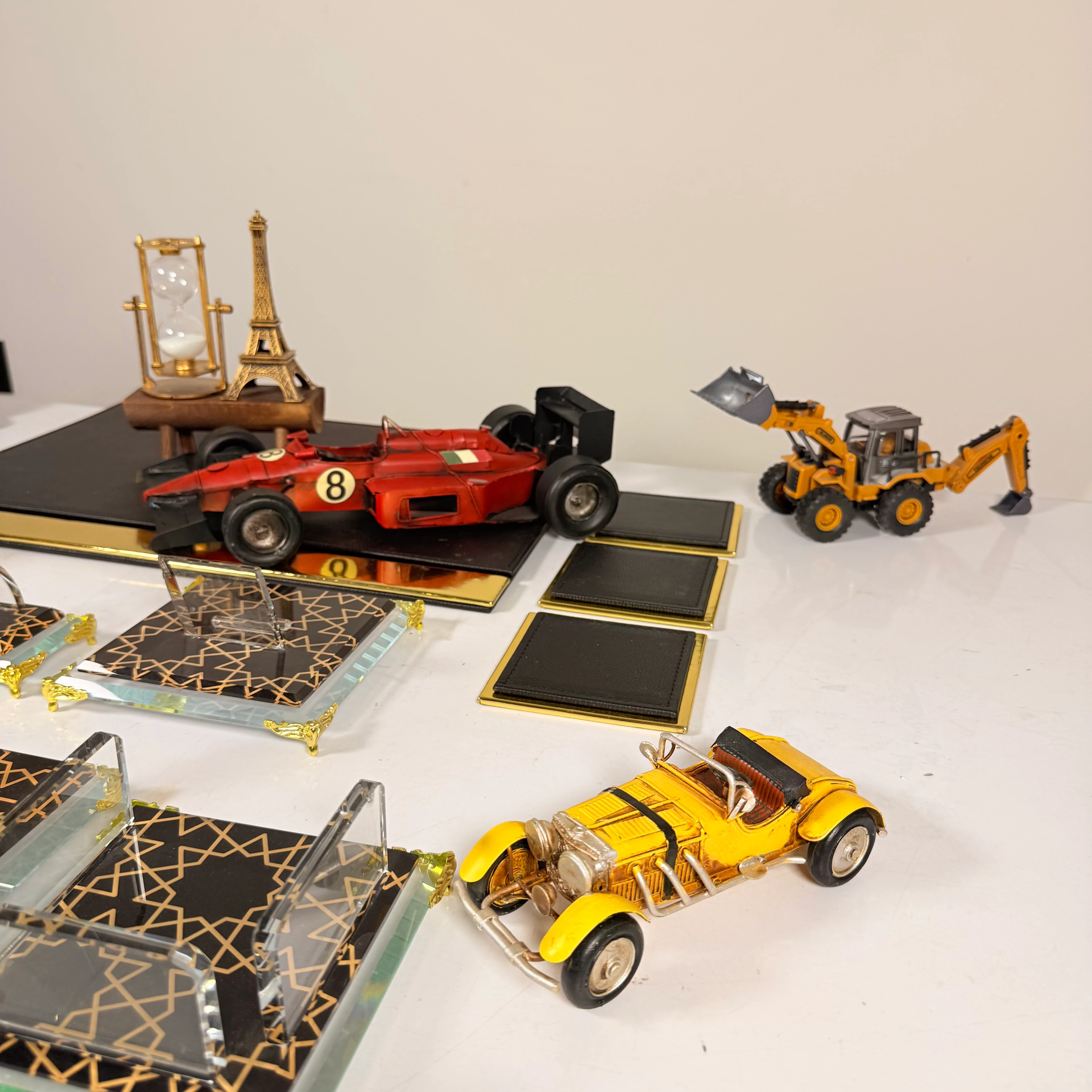 19 Parça Arabalı Star Masa Seti