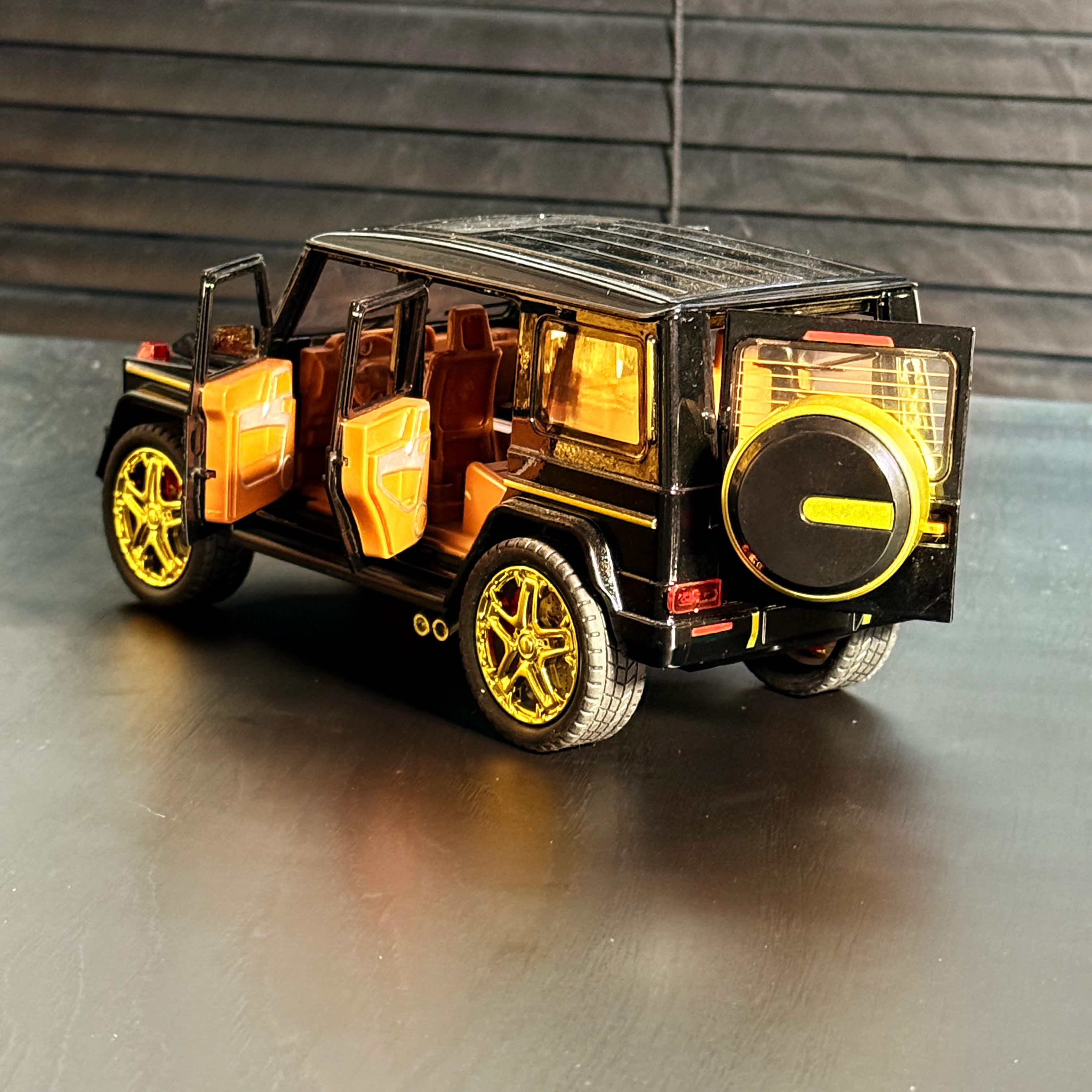 1/24 Ölçek 20cm G Class 